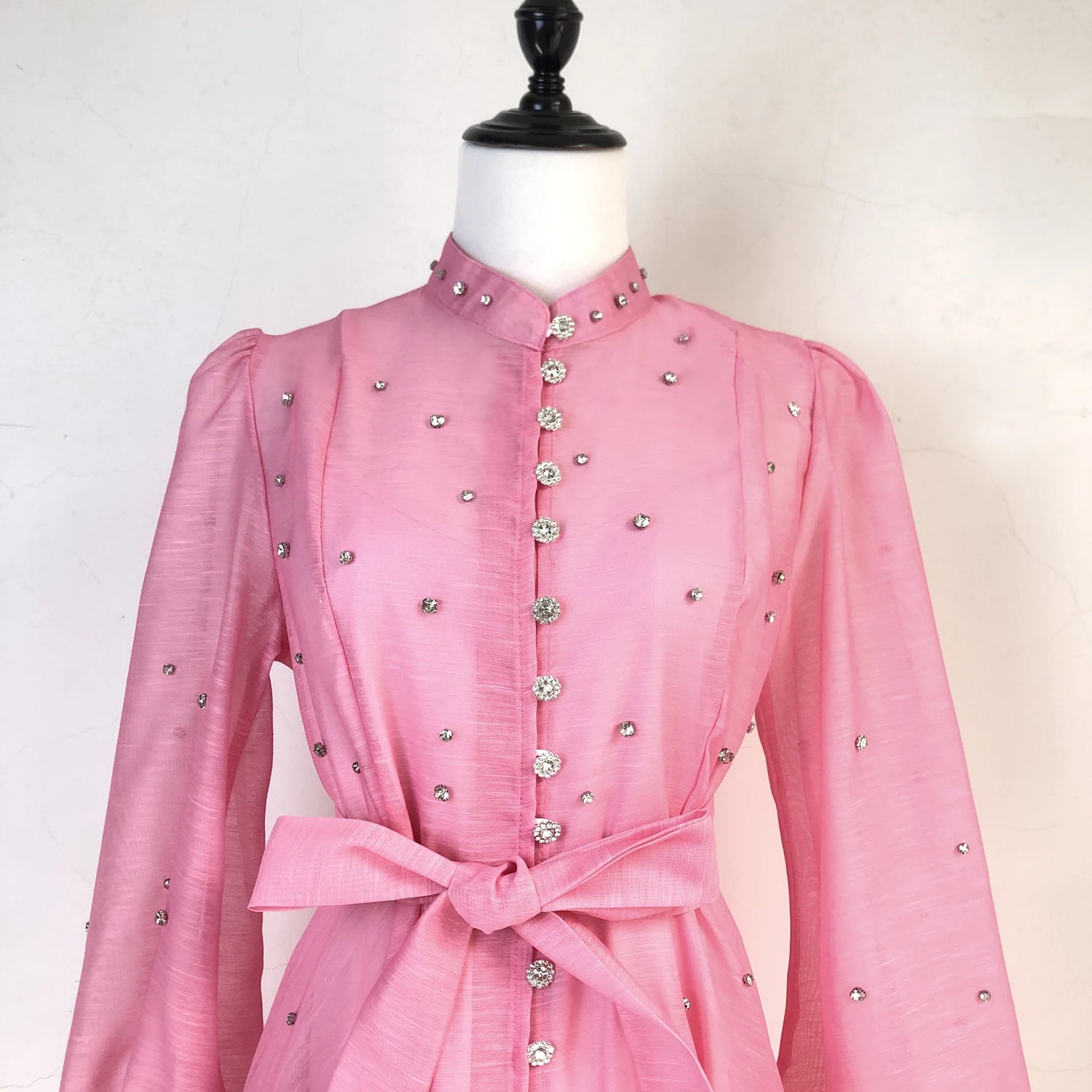 Robe de bal de mariage française de luxe en maille perlée et cristal pour femmes, manches longues lanternes, boutons diamantés, ceinture à lacets, mini-robe