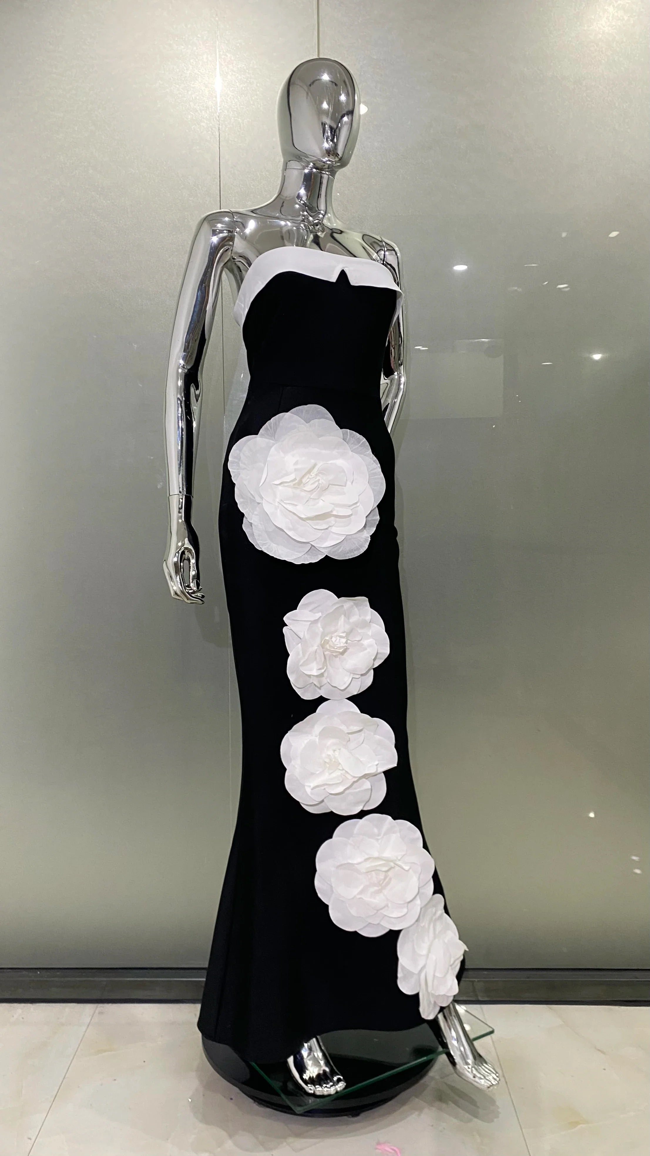 Black Color Women Sexy Off the Shoulder Bodycon Bandage Long Dress White Flowers Fashion Celebrate Evening Party Outfit