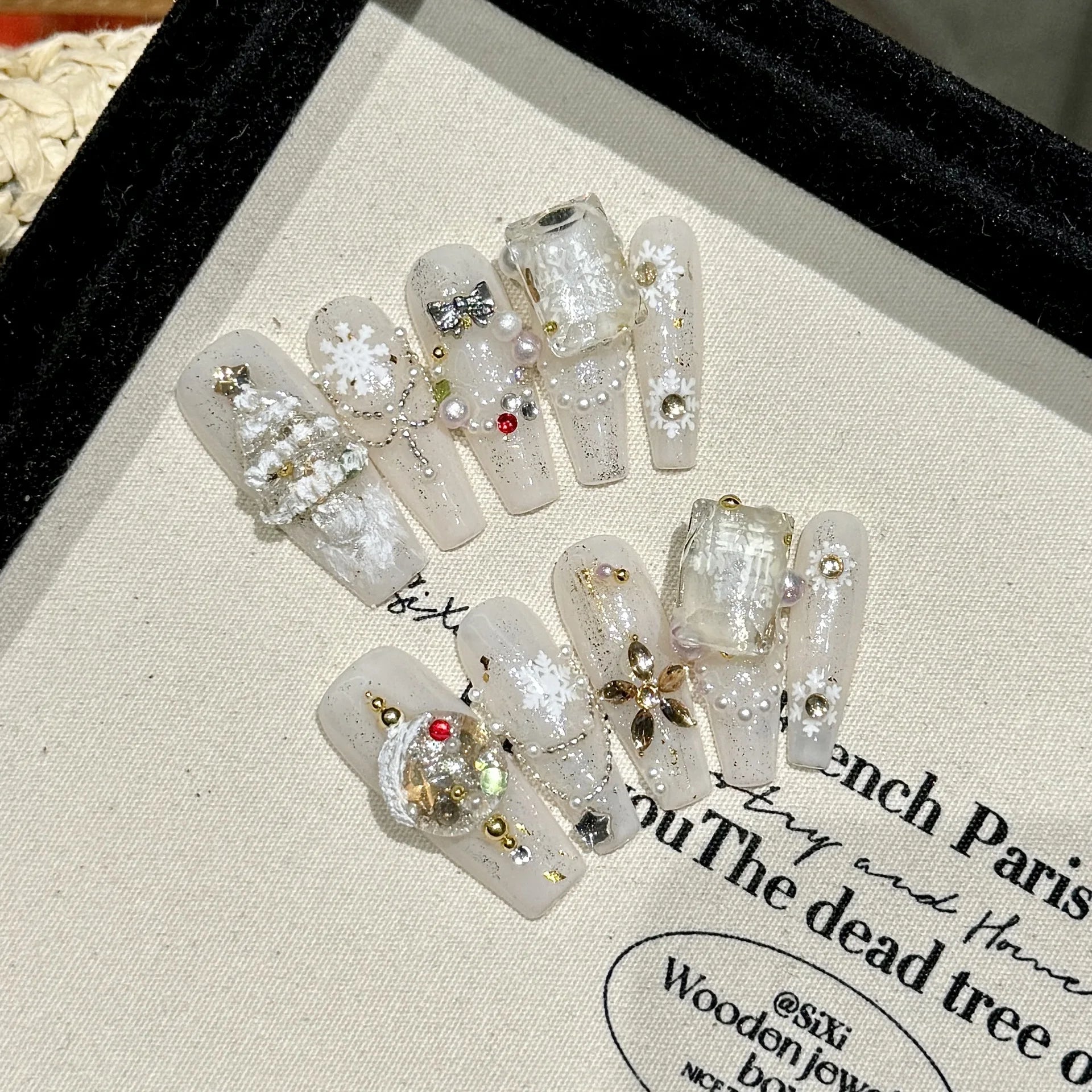 10 peças unhas postiças 3D artesanais de Natal, unhas postiças com laço de Papai Noel, unhas postiças de acrílico francesas de neve de inverno