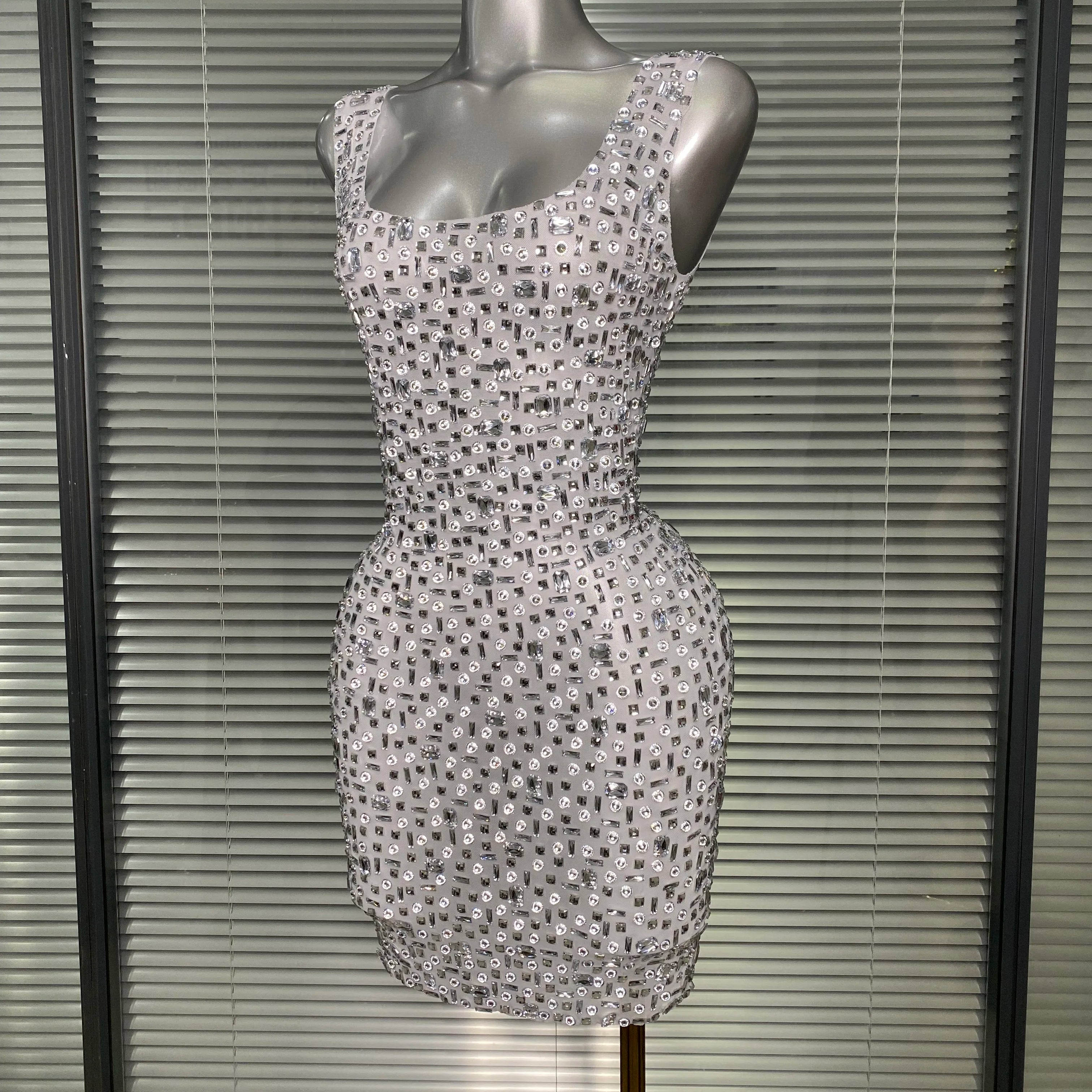 Women Sexy Sleeveless See Through Mesh White Costume Stage Dancer Singer Night Club Celebrity Mini Party Dress