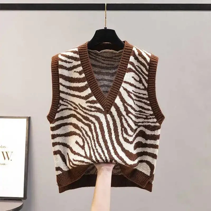 Women's Sexy Sleeveless Knitted Vest Autumn Leopard Sweater Crop Sleeveless Knitting Jumper Ladies V Neck Pullovers Coffee