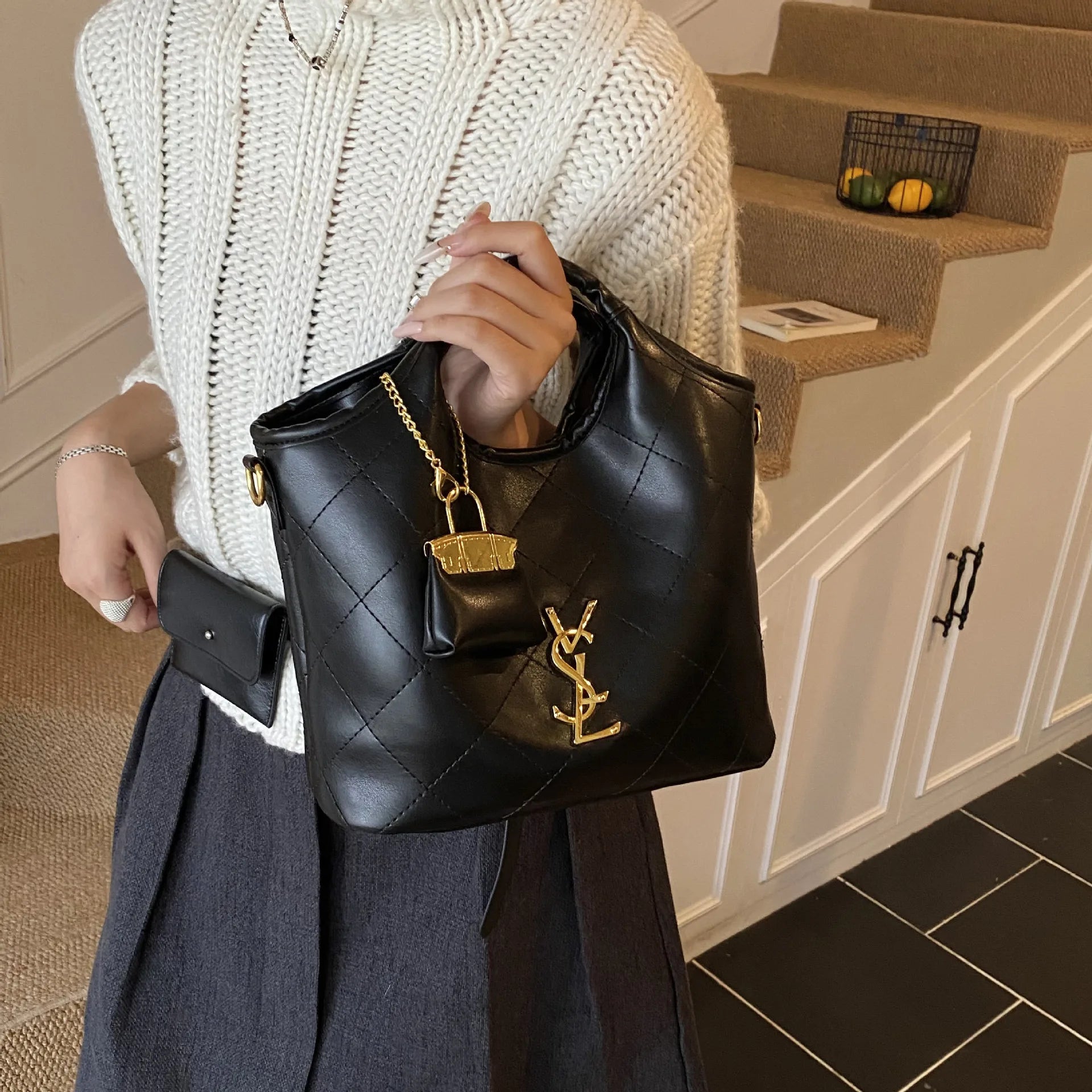 Luxury Chain Strap Bag with Detachable Charm, Designer Inspired Shoulder & Crossbody Purse for Women, Trendy Versatile Handbag