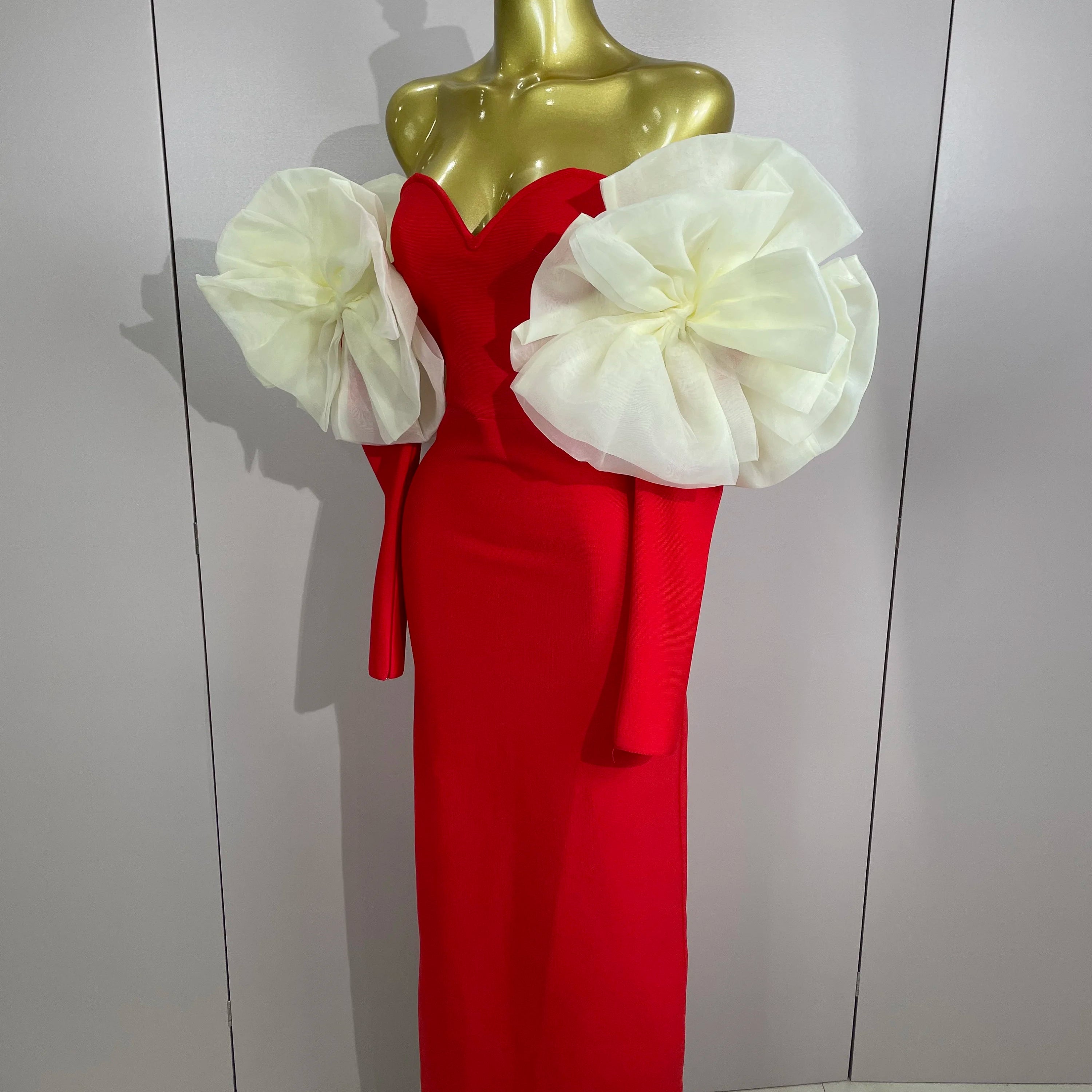 Vestido bandage vermelho sexy tomara que caia 2025, novo, manga comprida, celebridade, elegante, sem costas, luxuoso, para aniversário