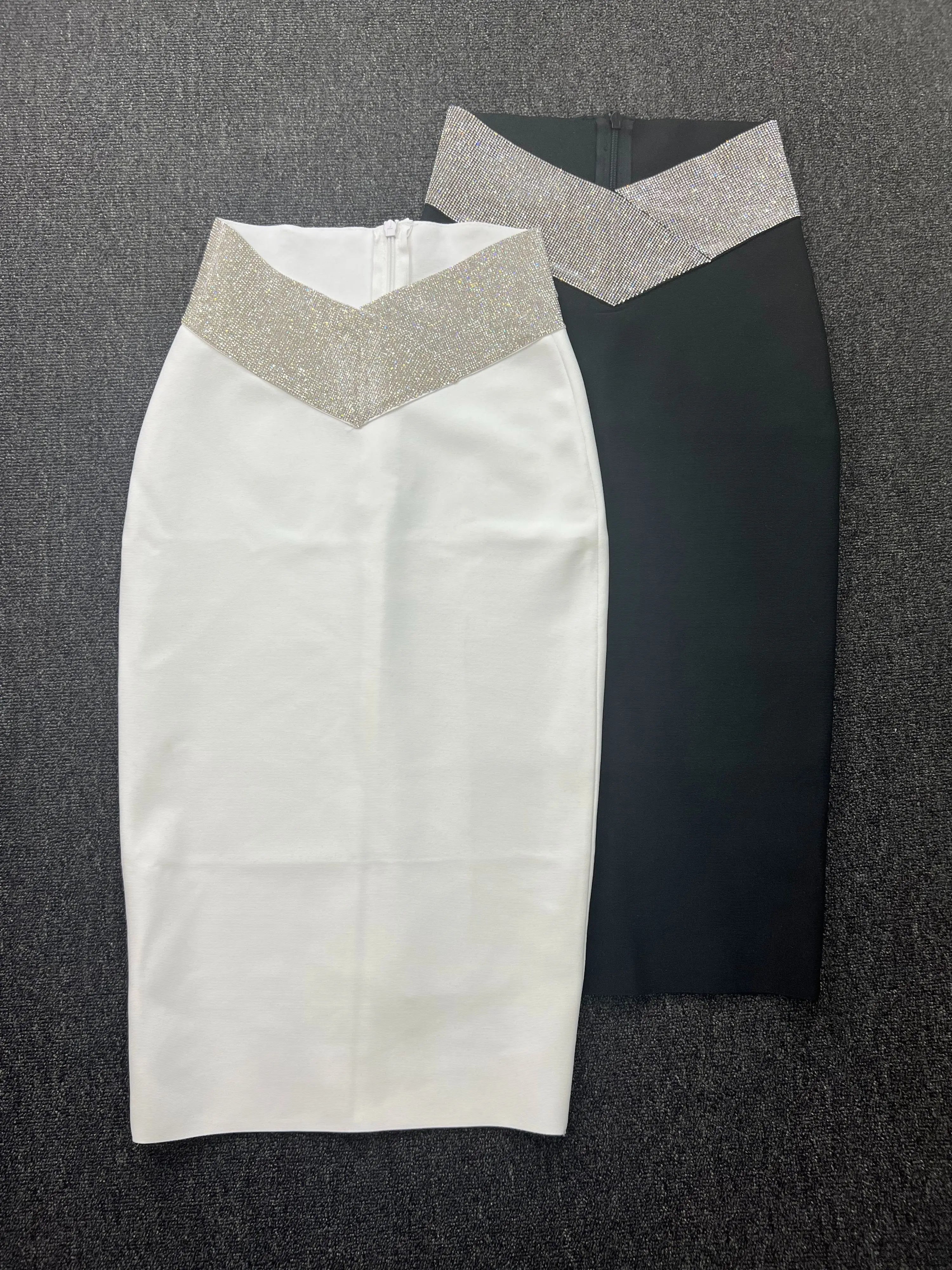 Saia midi bandagem justa branca e preta com cristais e diamantes, saia lápis de cintura alta para festa e boate, 77 cm