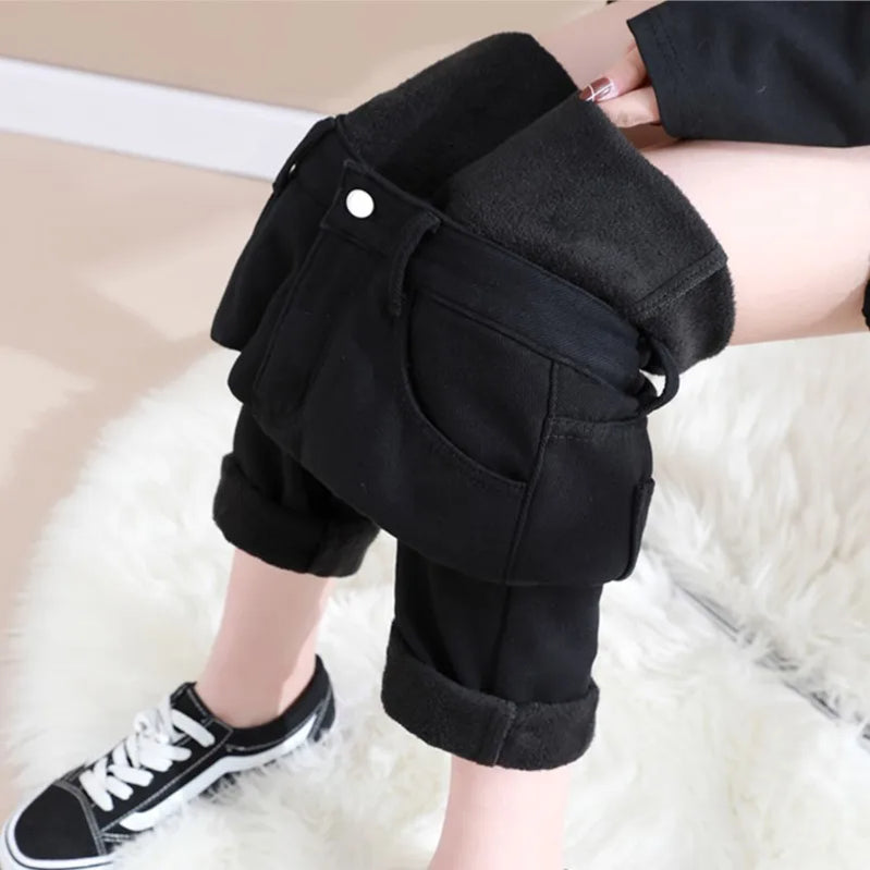 Women Denim Jeans Plus Velvet Autumn and Winter Regular Fit Straight Classic Fashion Warm Pants