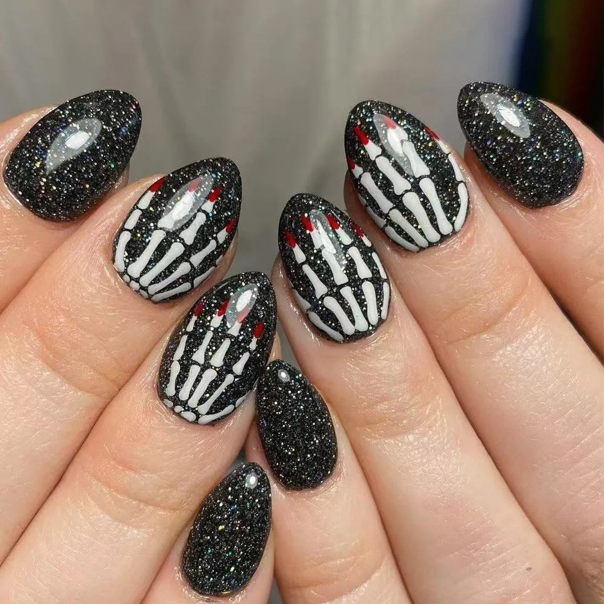 24pcs Halloween Black Fake Nails Tips Bat Pattern Design Almond False Nail Finished Wearable Bow Rhinestone Press on Nails Sets