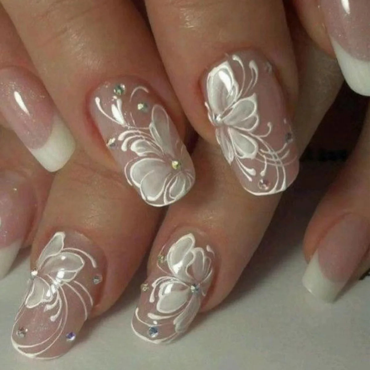 24Pcs Fake Nails with Romantic Blue Flowers Design Short Square False Nails Glitter Full Cover Nail Tips Wearable Press on Nails