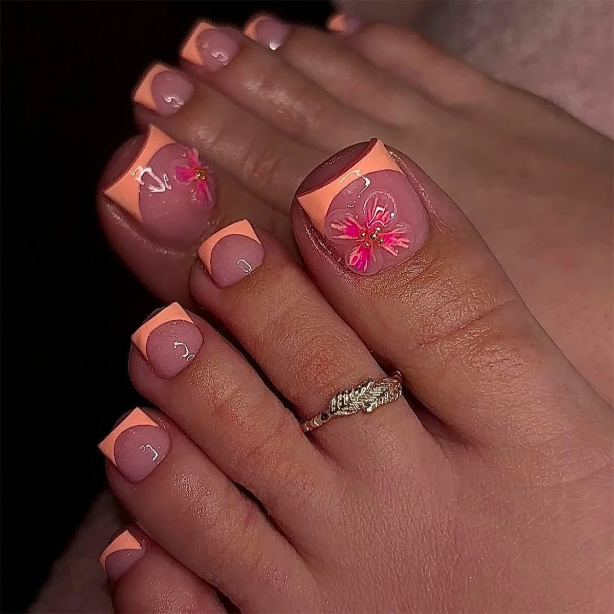 24pcs French False Toe Nails 3d Flowers Design Nail Art Press on Toenails Women Girl Wearable Ins Simple Square Fake Toenails