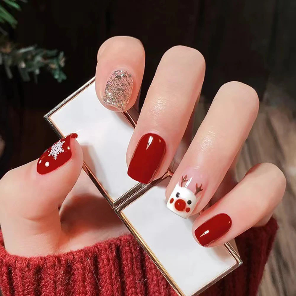 24Pcs/Box Christmas Women Wearable Fake Nails Finished Full Cover Europe America Christmas Collection Short Flat Nails Art Gift 39