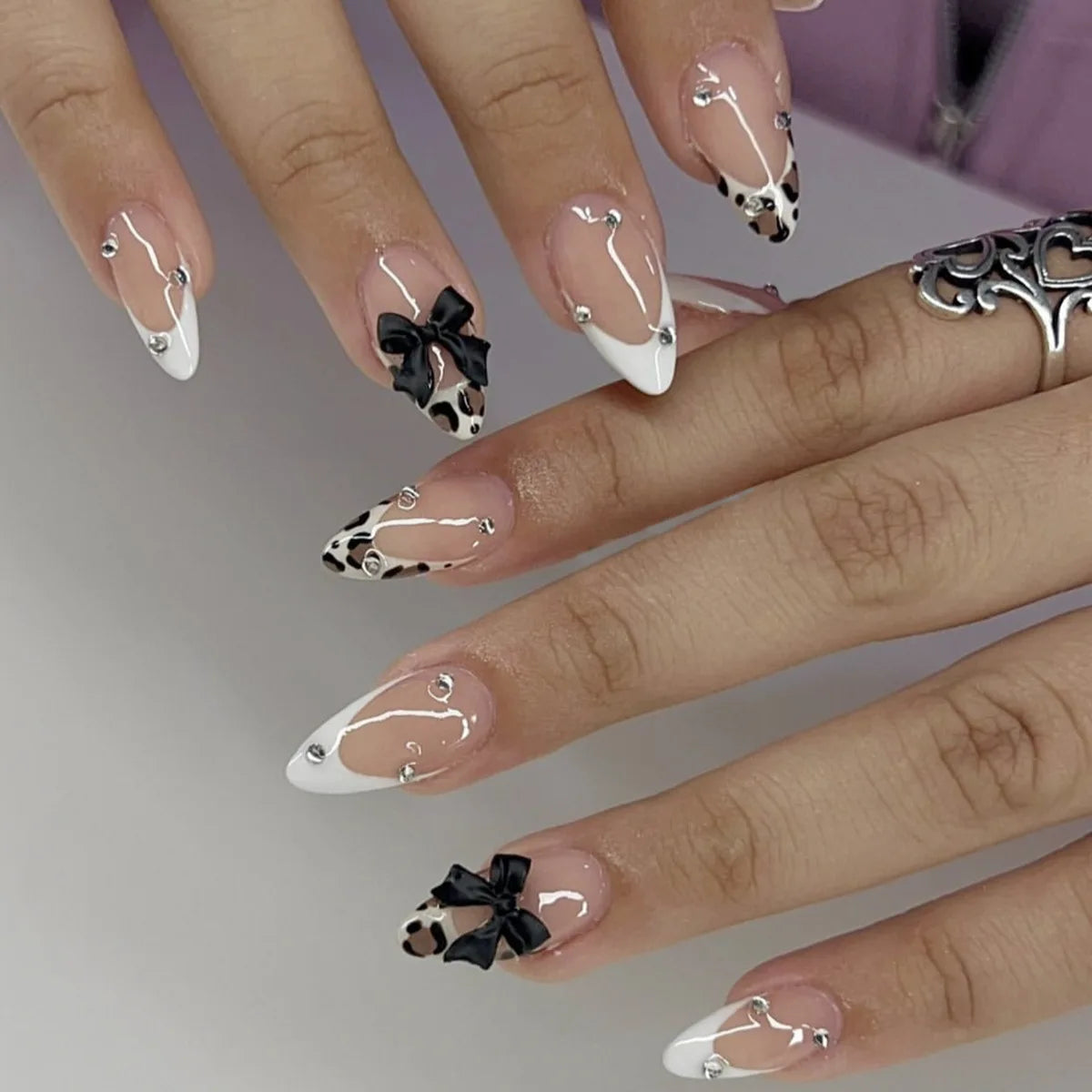 24Pcs French Leopard Print Fake Nails 3D Flower Almond Stiletto Nails Detachable Acrylic Press on Nails Full Cover Nail Tips Art