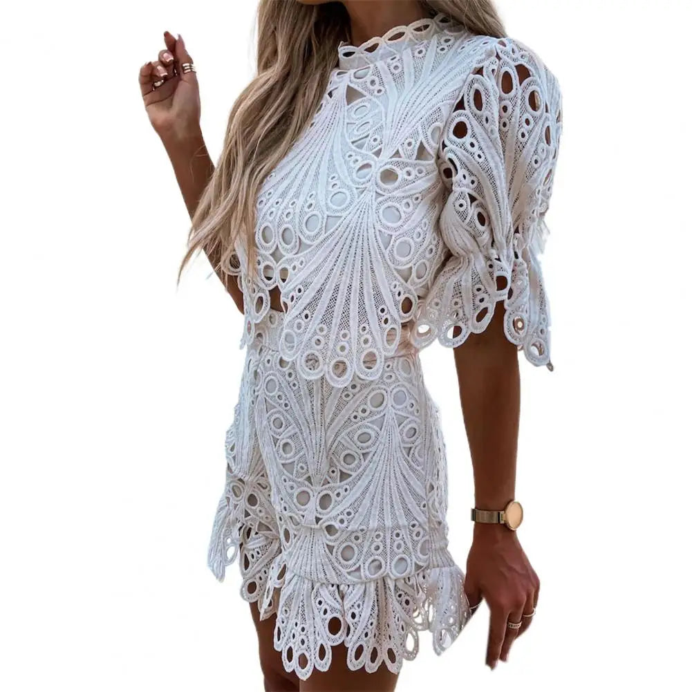 Women Outfit Solid Color Laciness Flare Sleeves Hollow Out Top Shorts Outfits Elegant Lace T-shirt Shorts Set Women's Clothing White