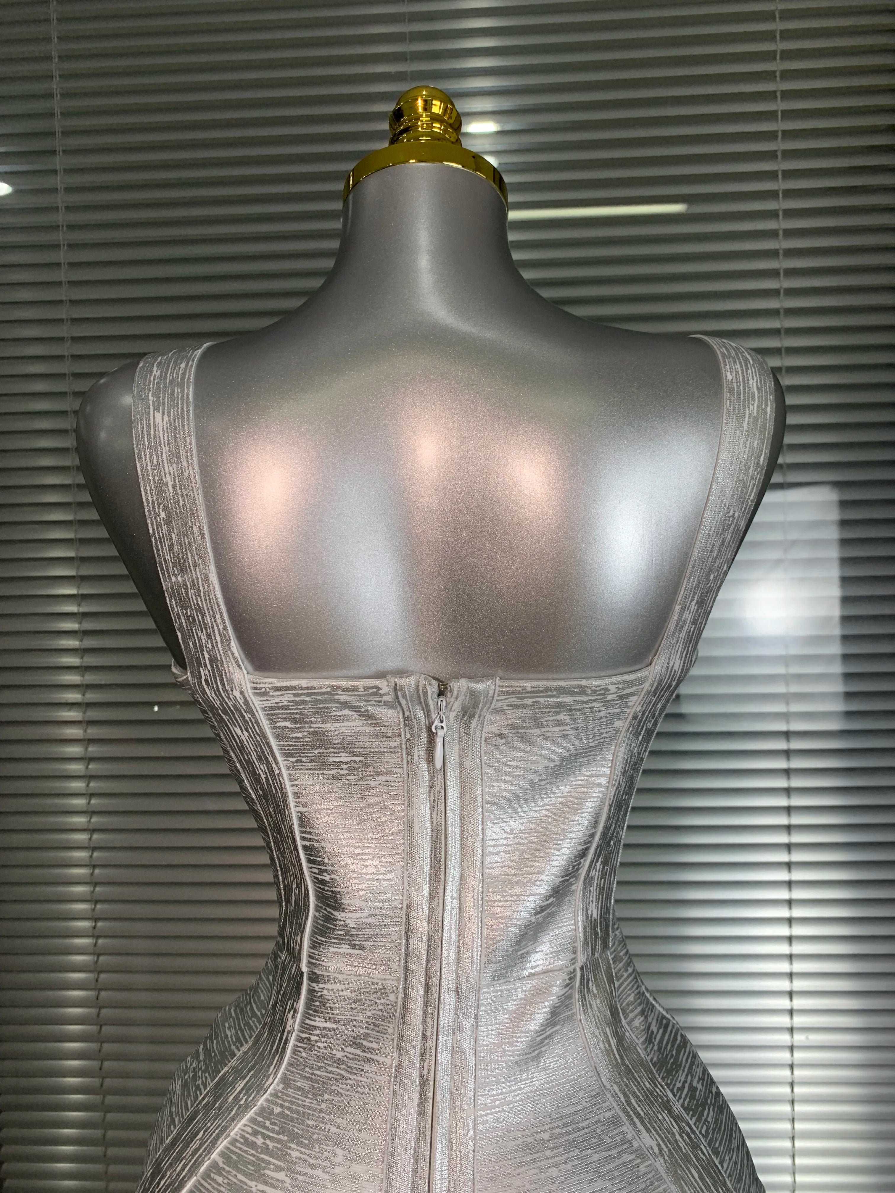 Brand New 2025 Women Bodycon Bandage Dress Sexy Bronzing Silver Celebrity Fashion High Street Evening Party Dress Vestido