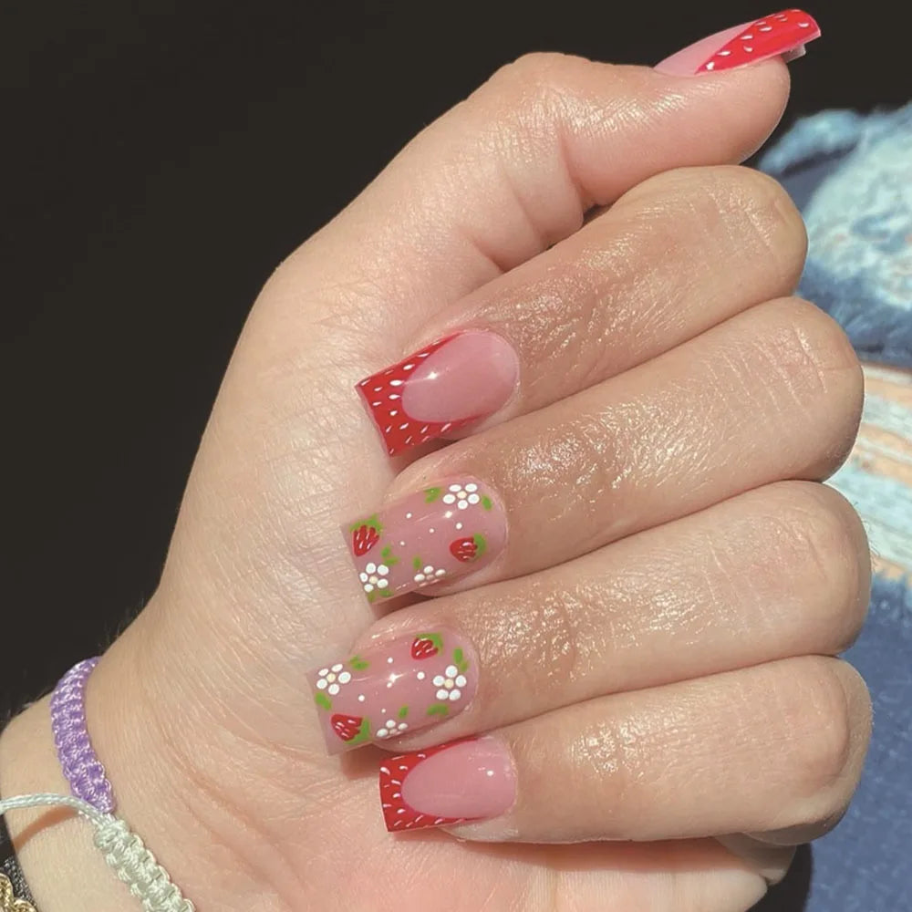 24Pcs Simple Red Strawberry French Square Fake Nail Art Set Cute Girl False Nails with Jelly Glue Removable Nail Tips Finished