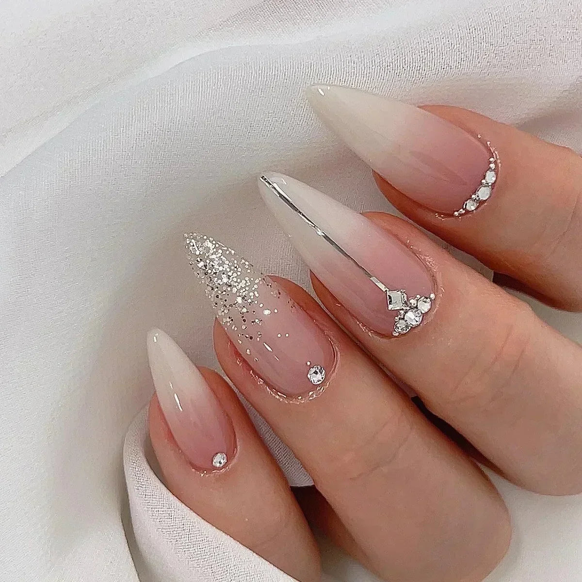 24 peças unhas postiças com cola amêndoa preto vermelho gradiente design destacável strass acrílico unha postiça longa stiletto unhas de pressão