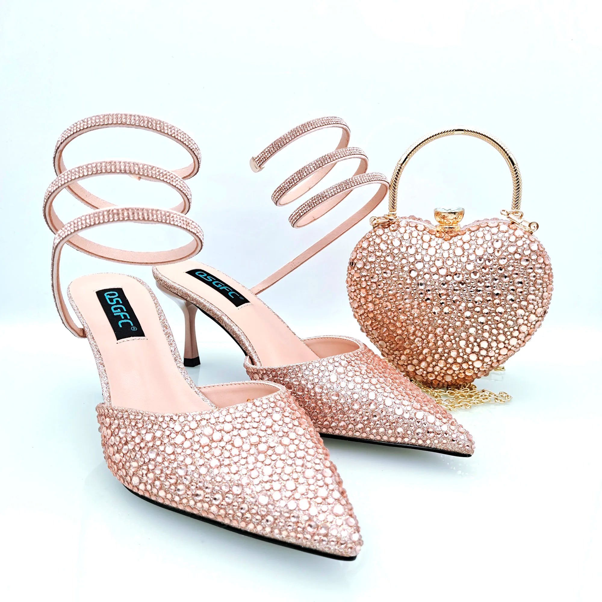 Gold Color Shine Luxury Design Heart Shaped Packet And Mid-heel Rhinestone Snake Wrap Strap Pointed Toe Shoes And Bag PEACH FOR SET