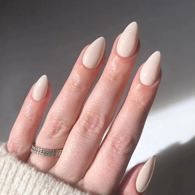 24Pcs Solid Color White Fake Nail Short Almond False Nails with Design Wearable Oval Press on Nails Finished Full Cover Nail Tip