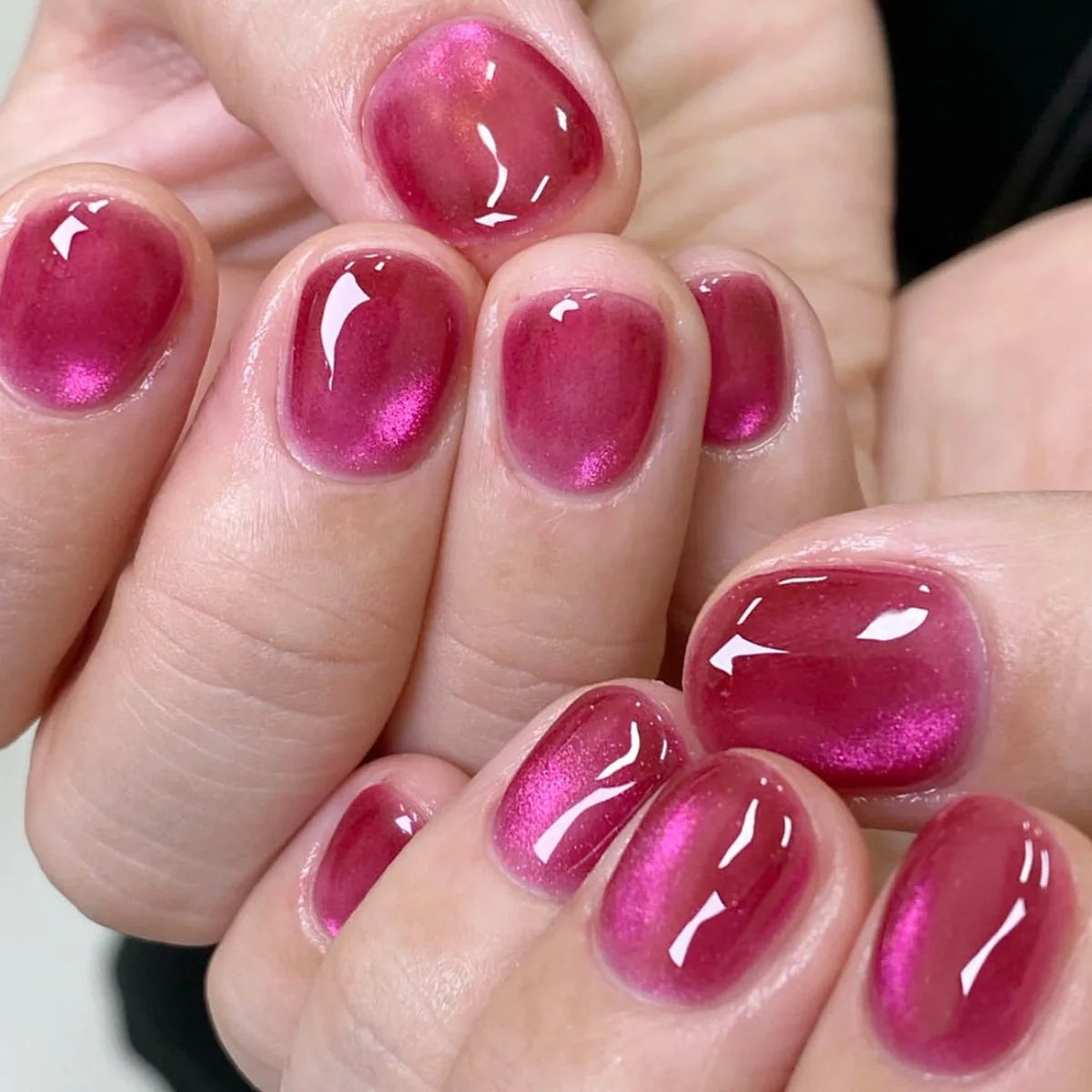 24pcs Solid Color Purple False Nails Cat's Eye Design Short Square Press on Nails Tips Simple Fake Nail Sets Wearable Manicure