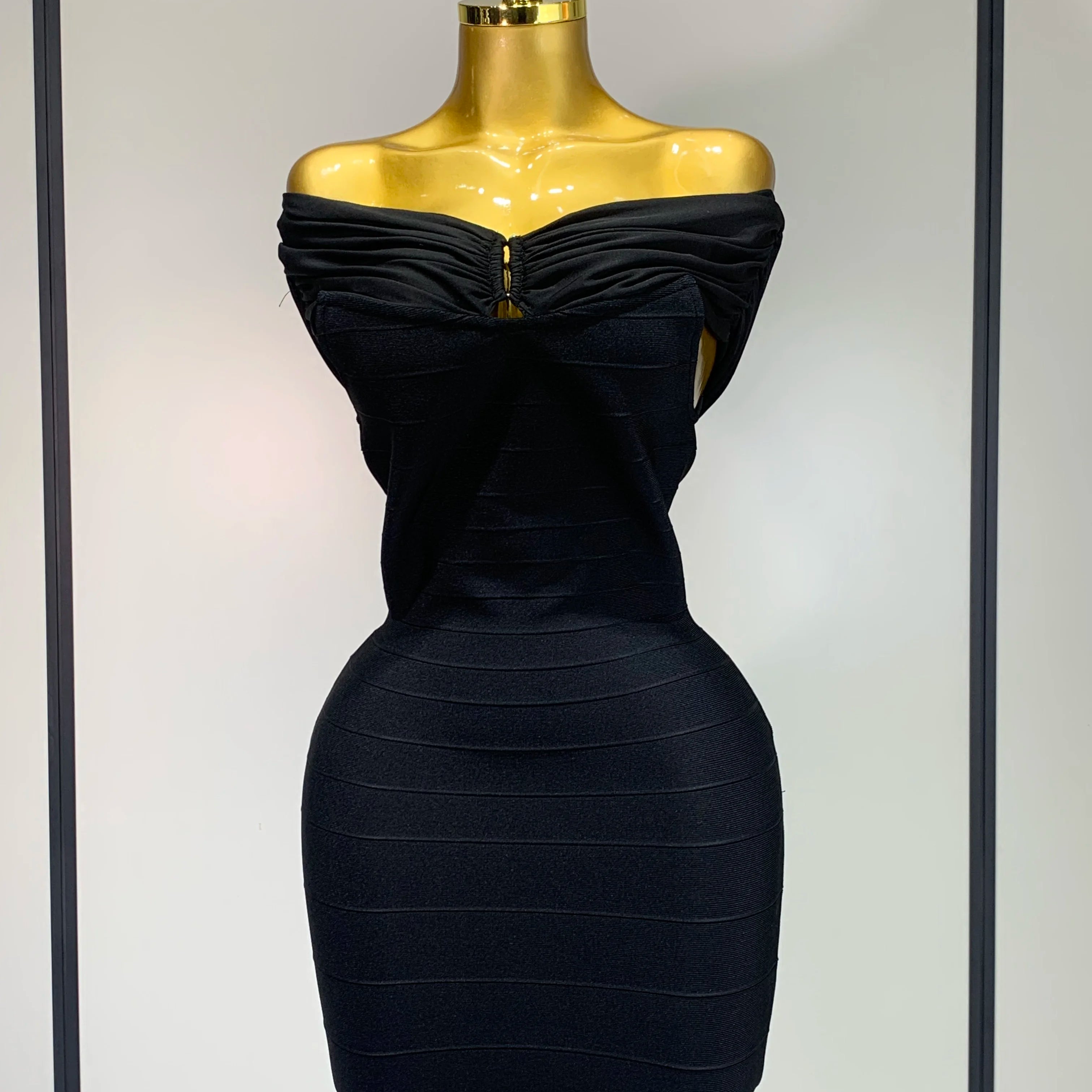 Fashion Sexy Strapless 2025 Black Off-shoulder Mini Bodycon Bandade Dress Celebrity Cocktail Party  Luxury Birthday Club Dresses