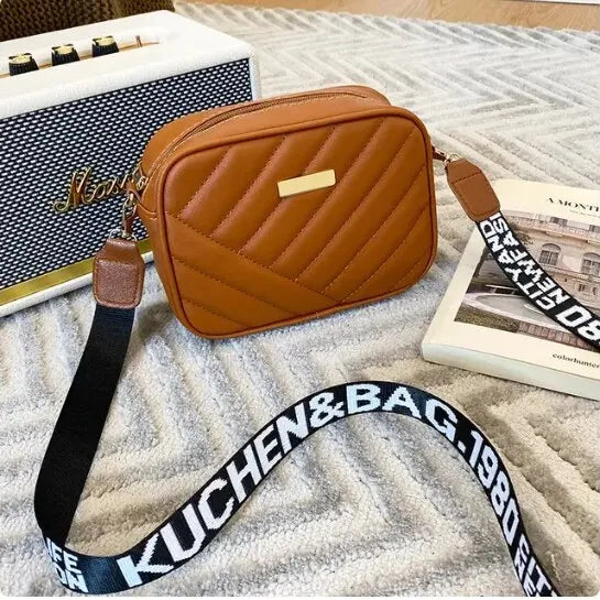 Womens Fresh And Sweet Horizontal Square Rolling Camera Collar Grid Crossbody Storage One Shoulder Phone Bag brown