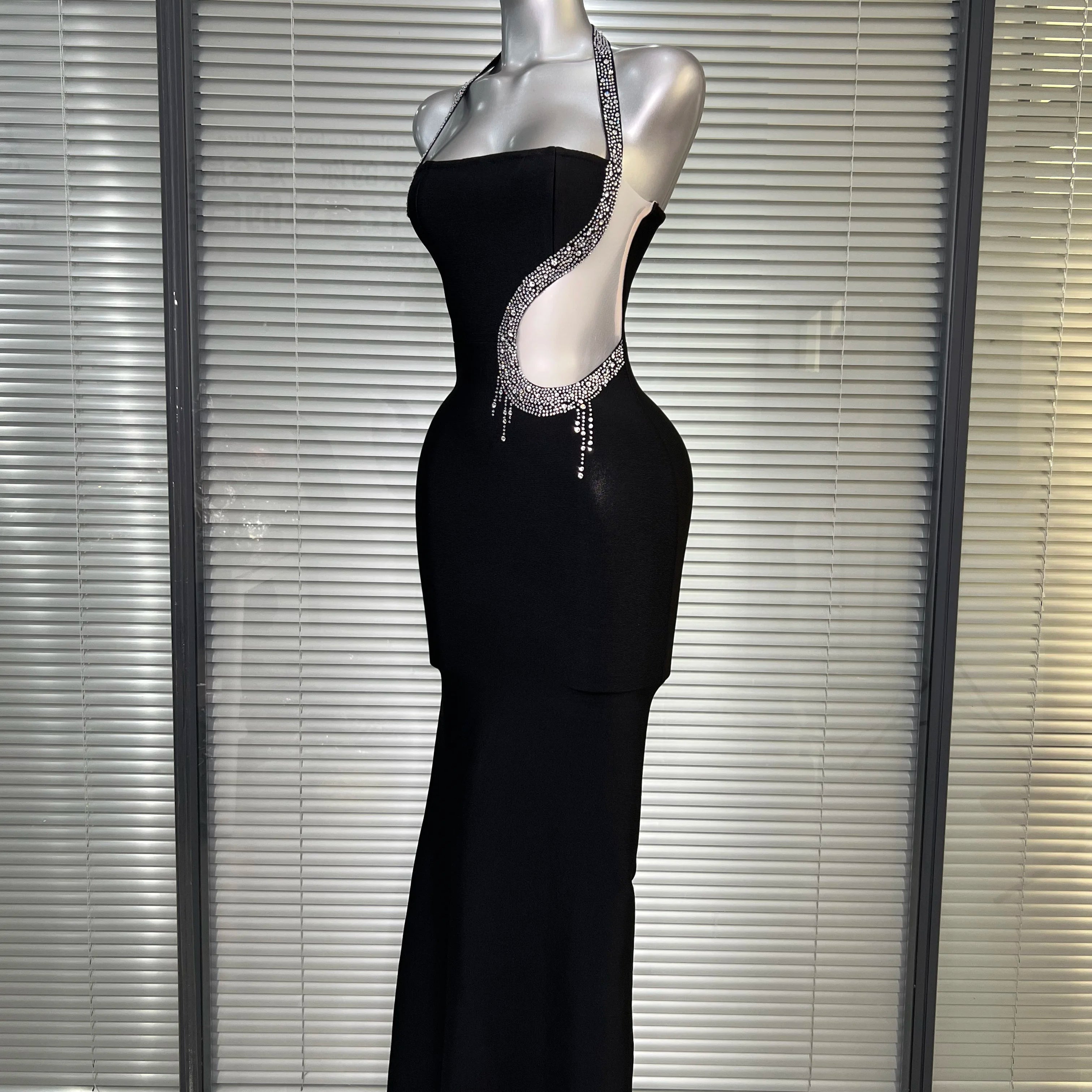 Women Black Halter Crystal Bodycon Bandage Dress Diamonds Fishtail Long Evening Party Dress Vestido