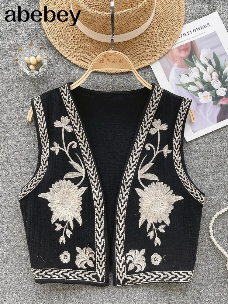 Vintage Floral Embroidery Cardigan Vest Women Summer National Style Ladies Top Patchwork Casual WaistCoat For Female black One Size