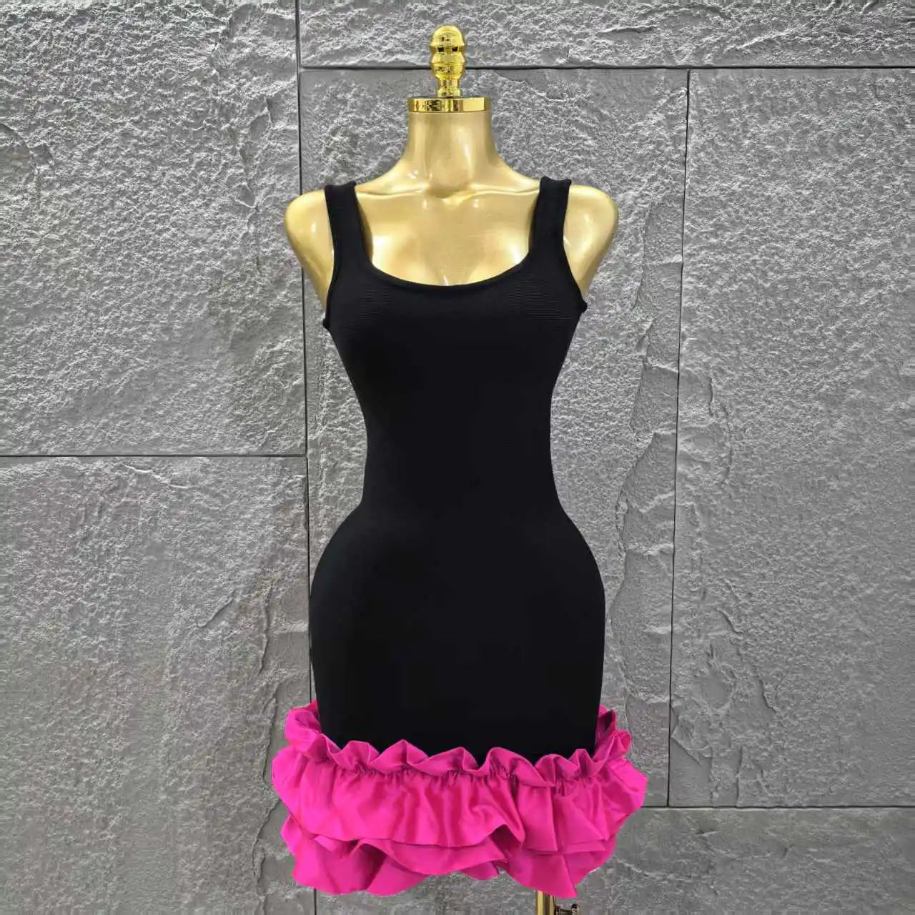 High Quality Women Sleeveless Sexy O-Neck Ruffles Bodycon Mini Bandage Dress Celebrate Nightclub Party Bar Singer Outfit