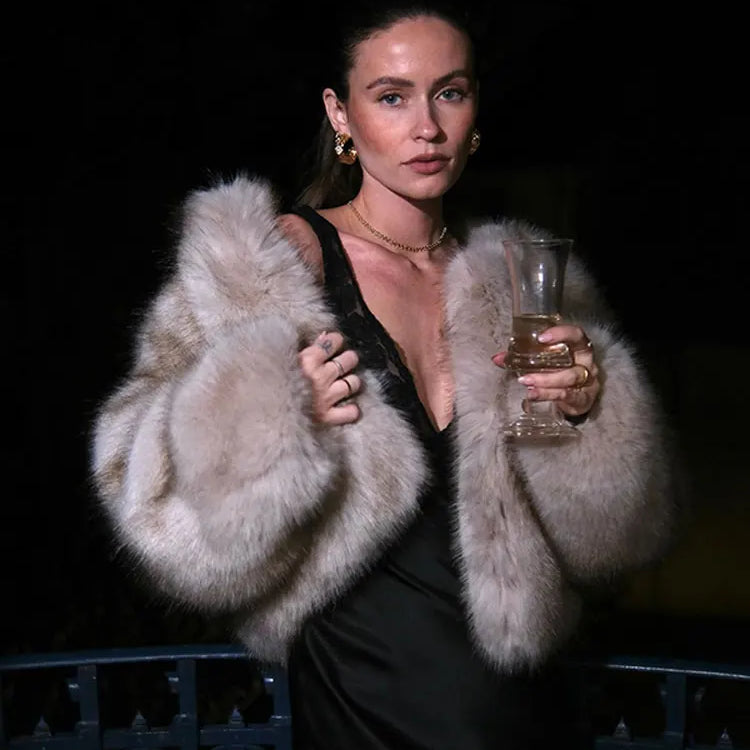 Fur Coat Women Warm Furry Long Sleeve Loose V-neek Female Outwear Autumn Winter New Fashion Street All Match Lady Overcoat