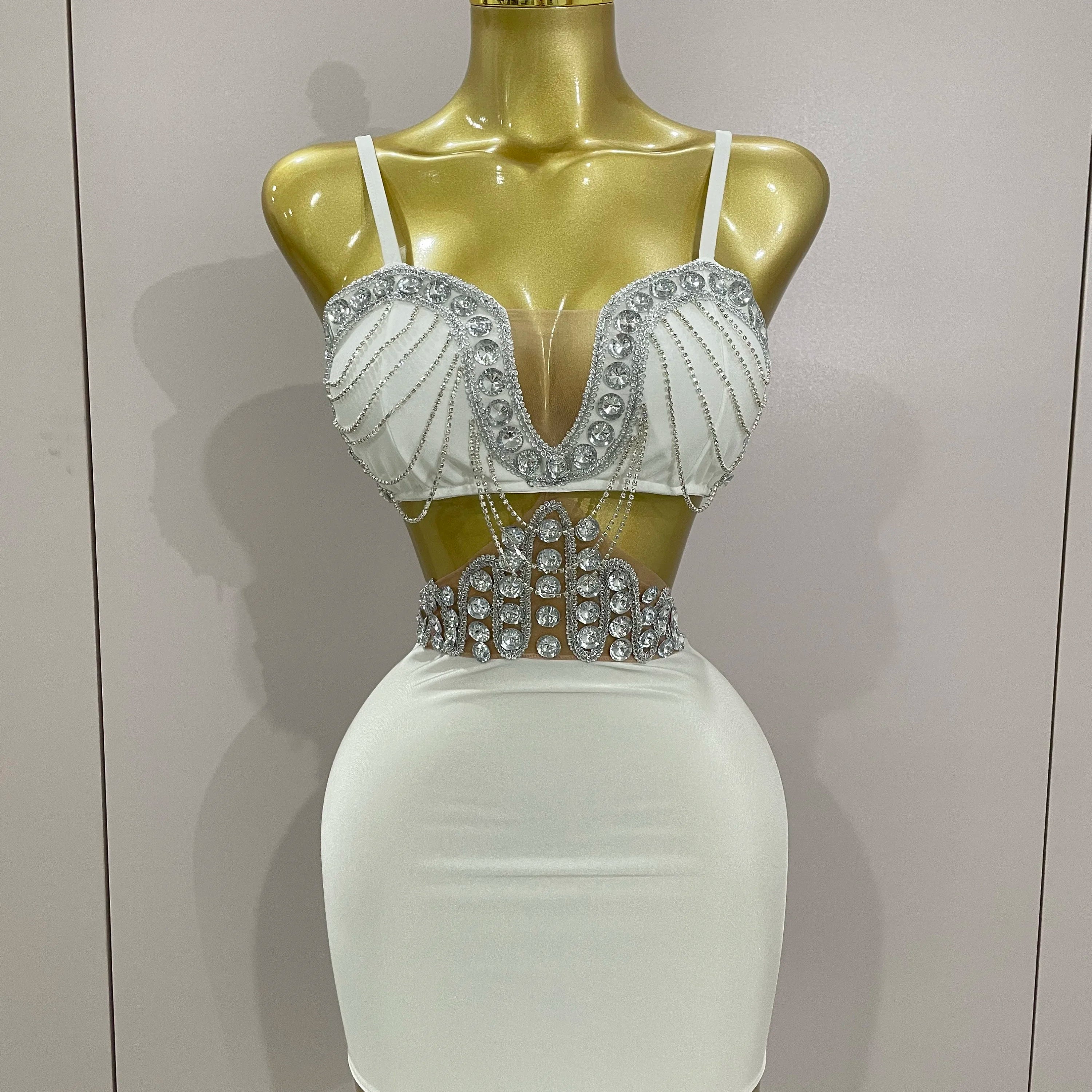STOCK Luxury Shiny Diamond Chain White Sexy Sleeveless Bodycon Mini Dress 2025New Evening Birthday Party Nightclub Stage Costume