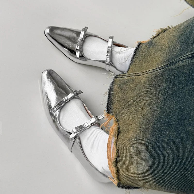 New Luxury Bowtie Mary Janes Women Pointed Toe Shiny Leather Flats Ballets Female Dance Party Ball Bridal Wedding Shoes