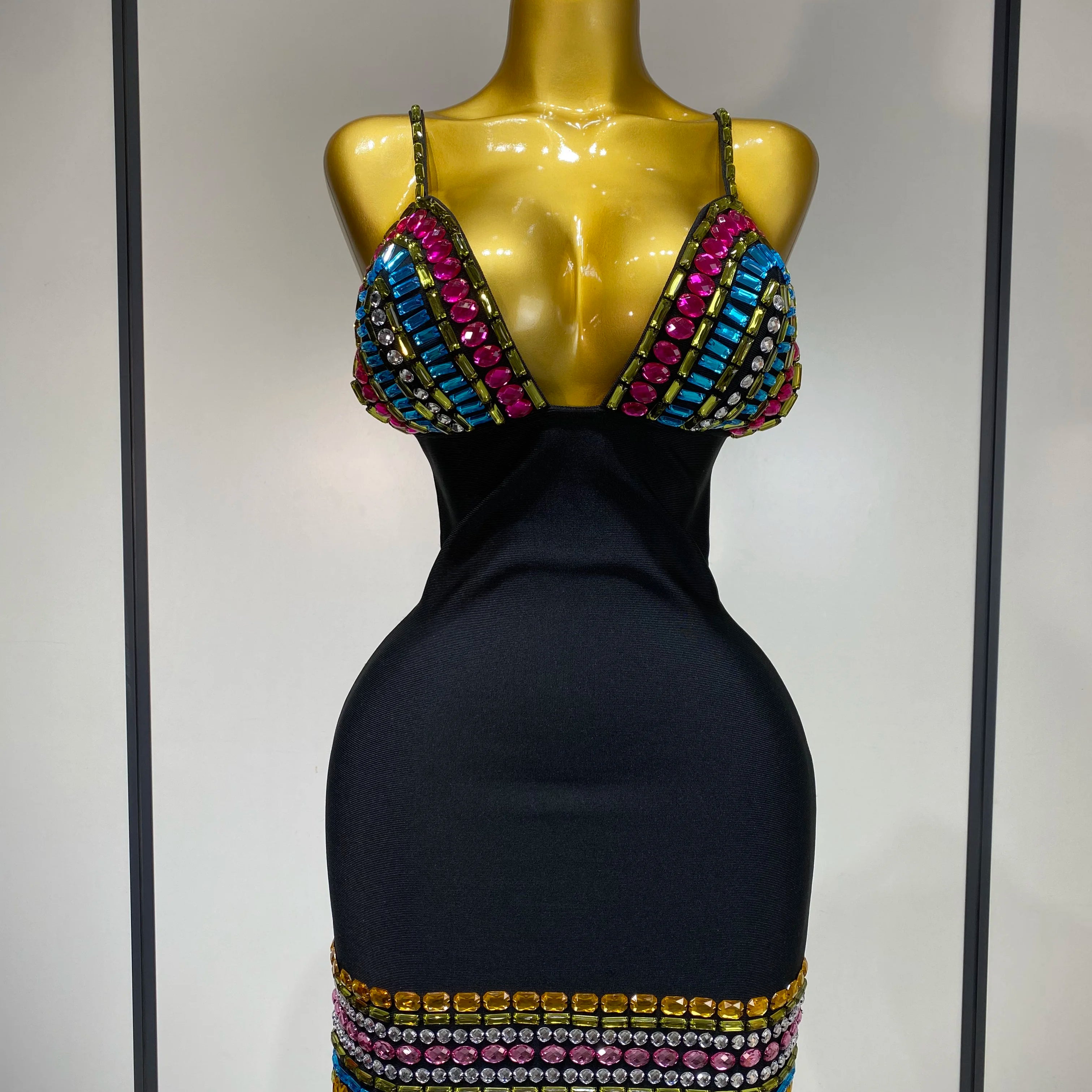 Sparkly Colorful Diamonds V Neck Black Bodycon Bandage Dress 2025 Celebrity Elegant Evening Club Party Luxury Birthday Dresses