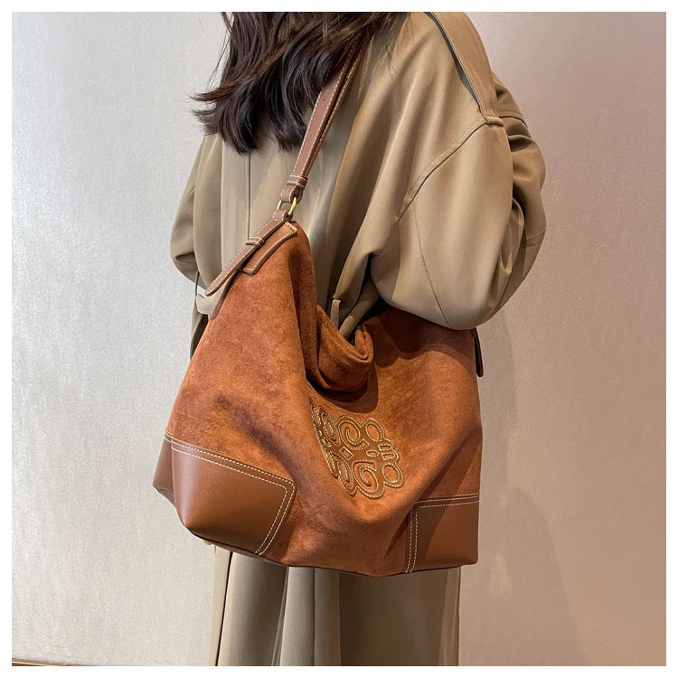 Women Luxury Brand Messenger Bags Retro Brown Crossbody Tote Bags Bucket Clutch Bag Shopping Large Capacity Travel Bag brown