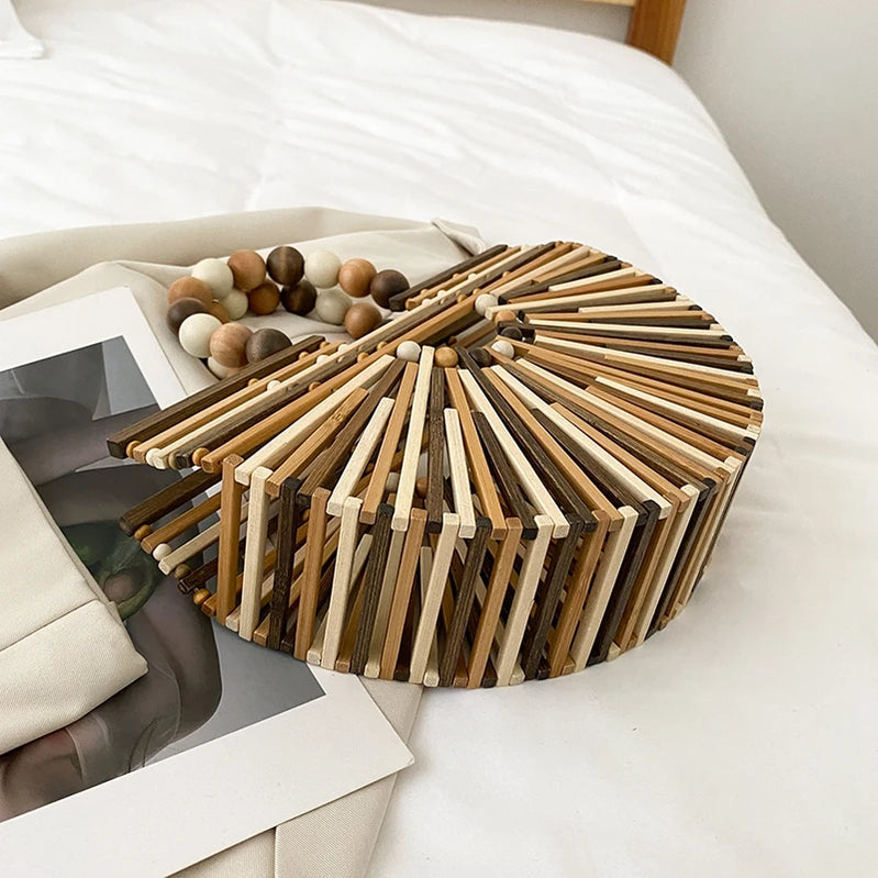 Fashion Summer Handmade Bamboo Handbag Fashion Wooden Bead Handle Women's Hollow Out Beach Bag Hand-woven Beach Travel Bag