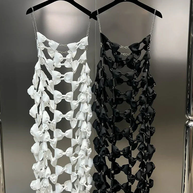 DEAT New Items Women's Metal Chain Bow Spliced Hollow Out Dress Spring Backless Sleeveless Pullover Dresses Female 11XX6527