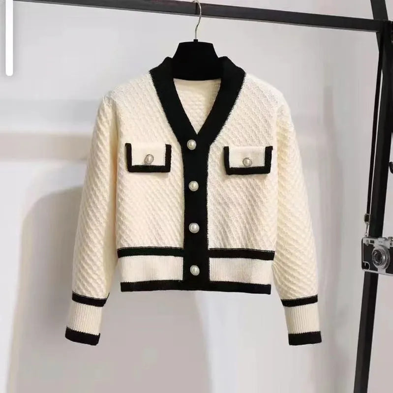 Autumn And Winter Color-blocking Knitted Top Women Cardigan Long-sleeved V-neck Short  Coat Fashion All-match Top