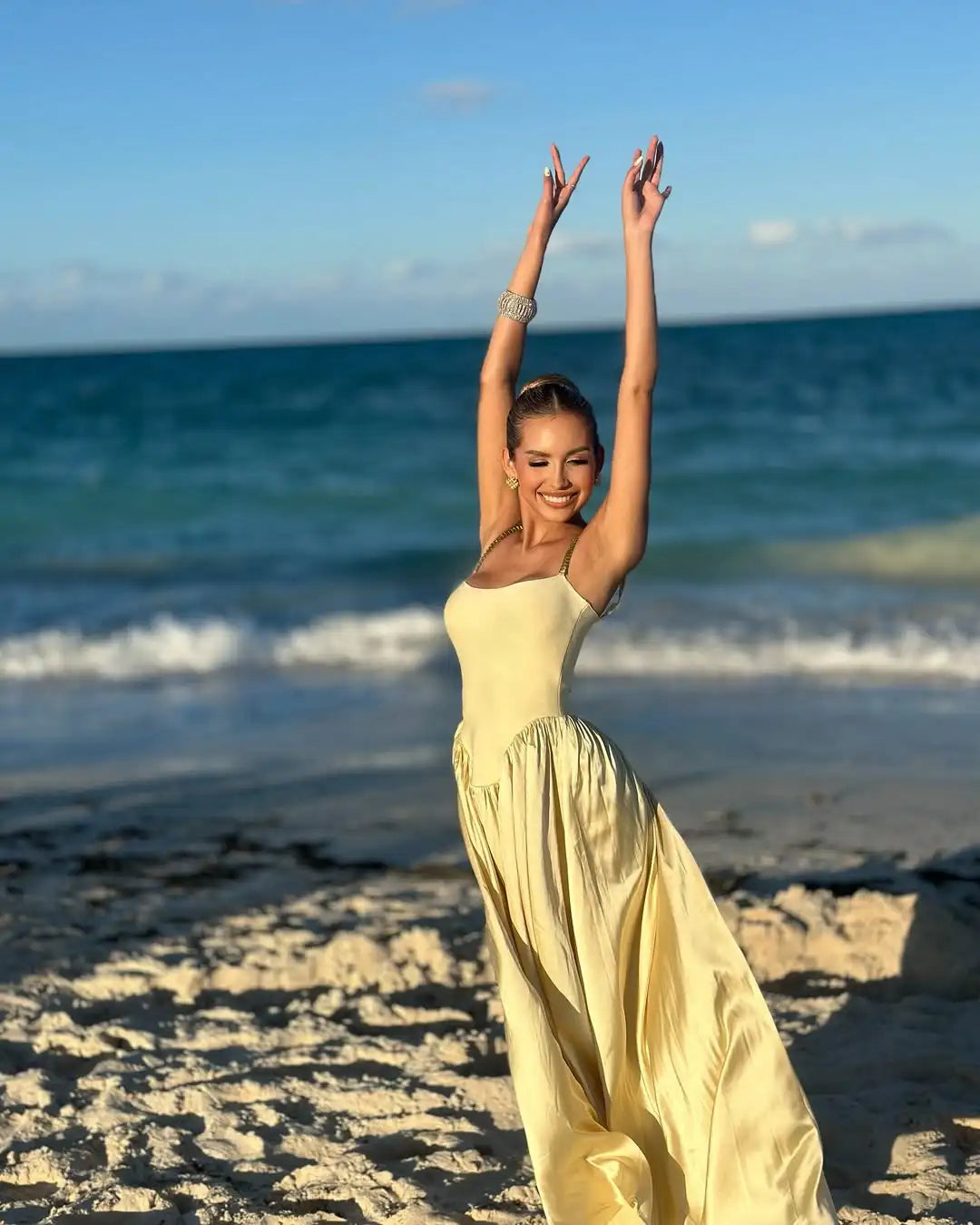 Yellow Women Sleeveless Sexy Strap Square Collar Long Bandage Maxi Dress Beach Style Celebrate Birthday Vacation Party Dress