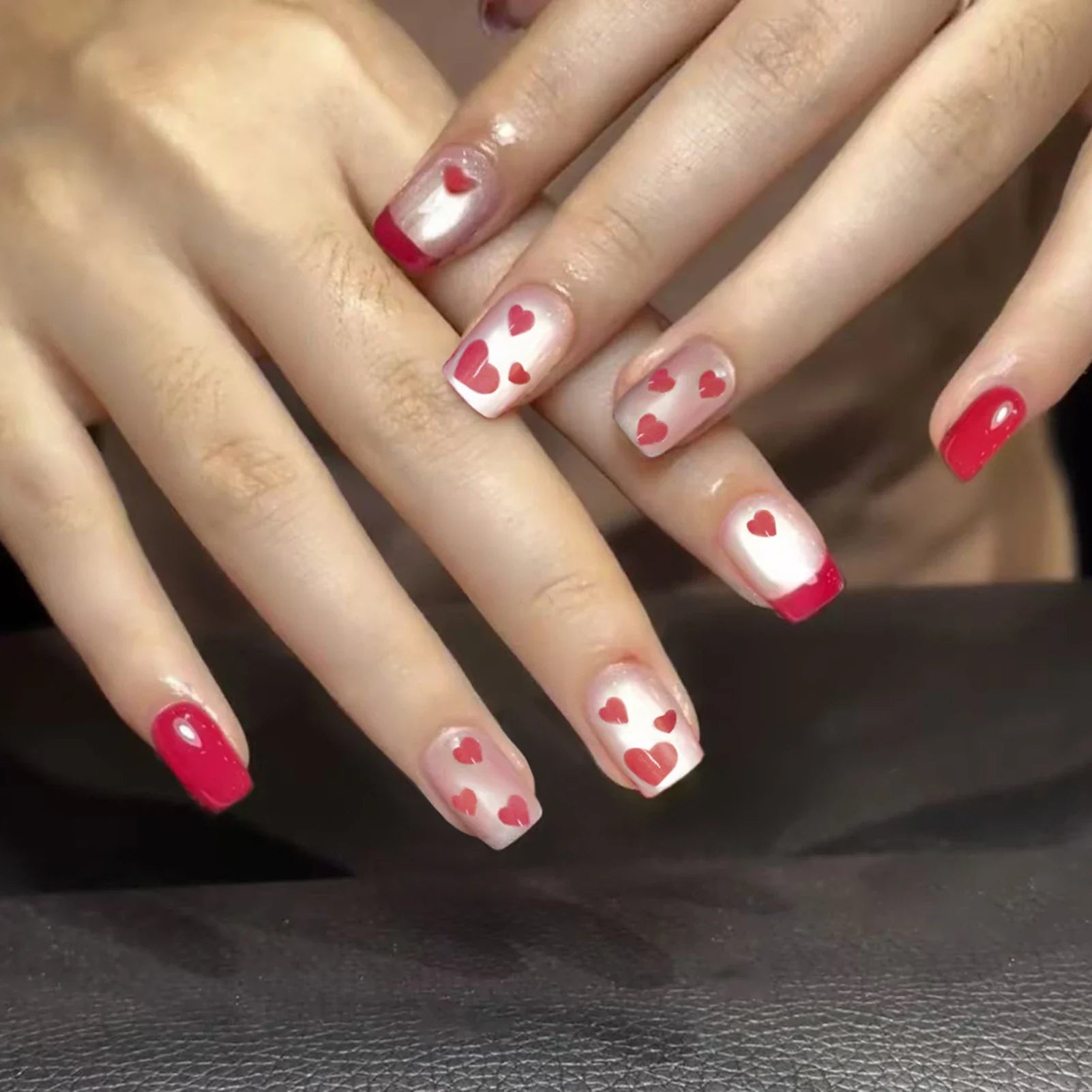 Glossy Pink French Fake Nails 30Pcs Short Square Press On Nails Love Heart Printed Detachable Charm Manicure Nails Supplies