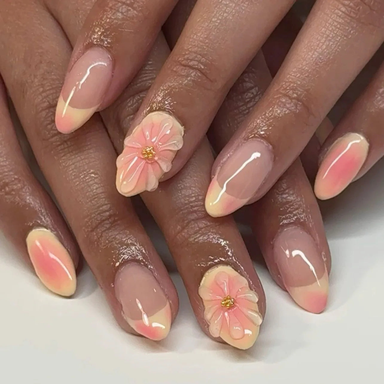 24pcs Leopard Print French Press on Nails Y2k Star Crocodile Pattern Fake Nail Tips Wearable Spice Girl Short Almond False Nails