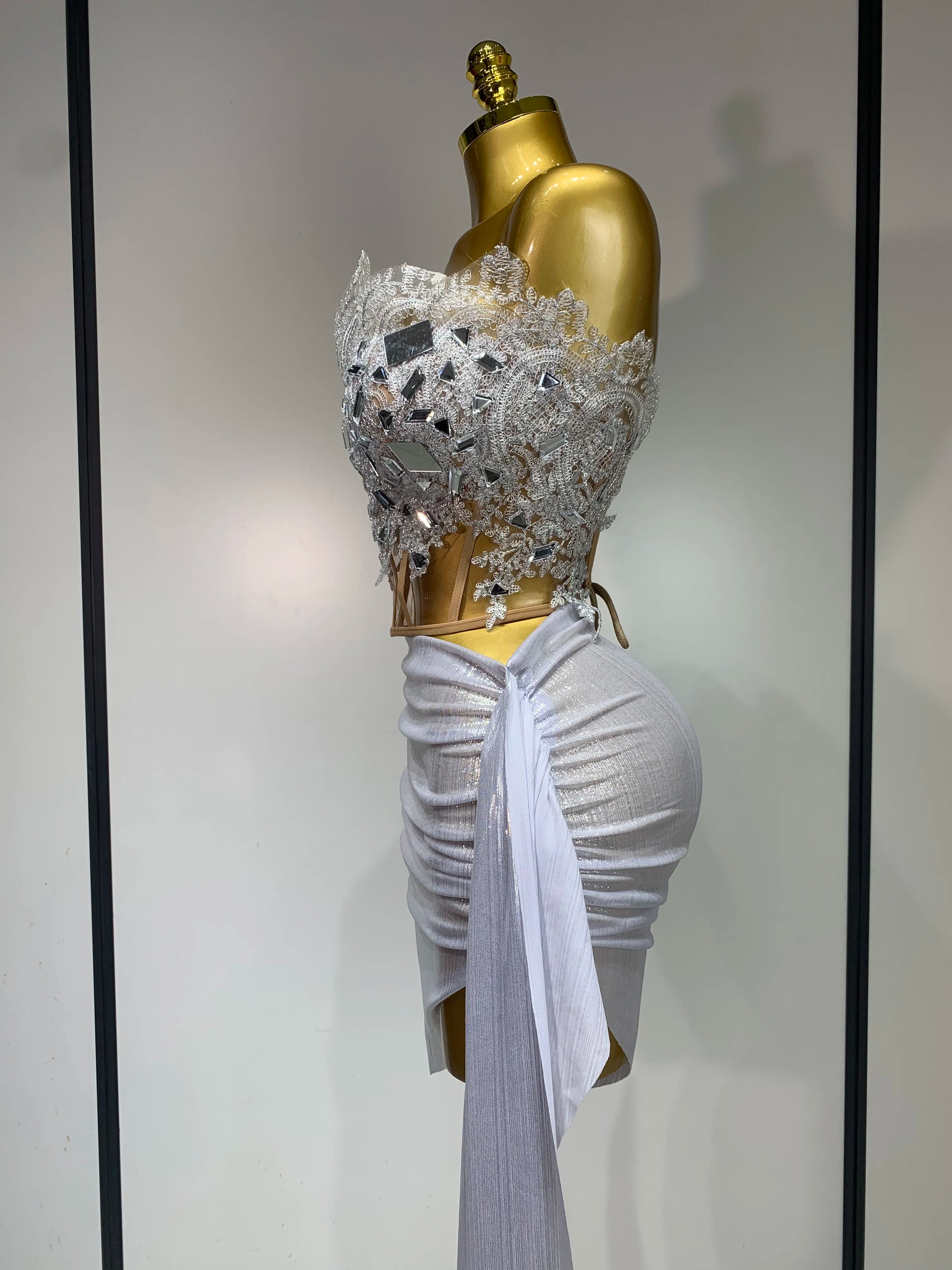 est 2025 Sparkly Blue Crystals Sequins Sexy Strapless Short Dress for Women Party Birthday Nightclub Singer Dancer Stage Wear