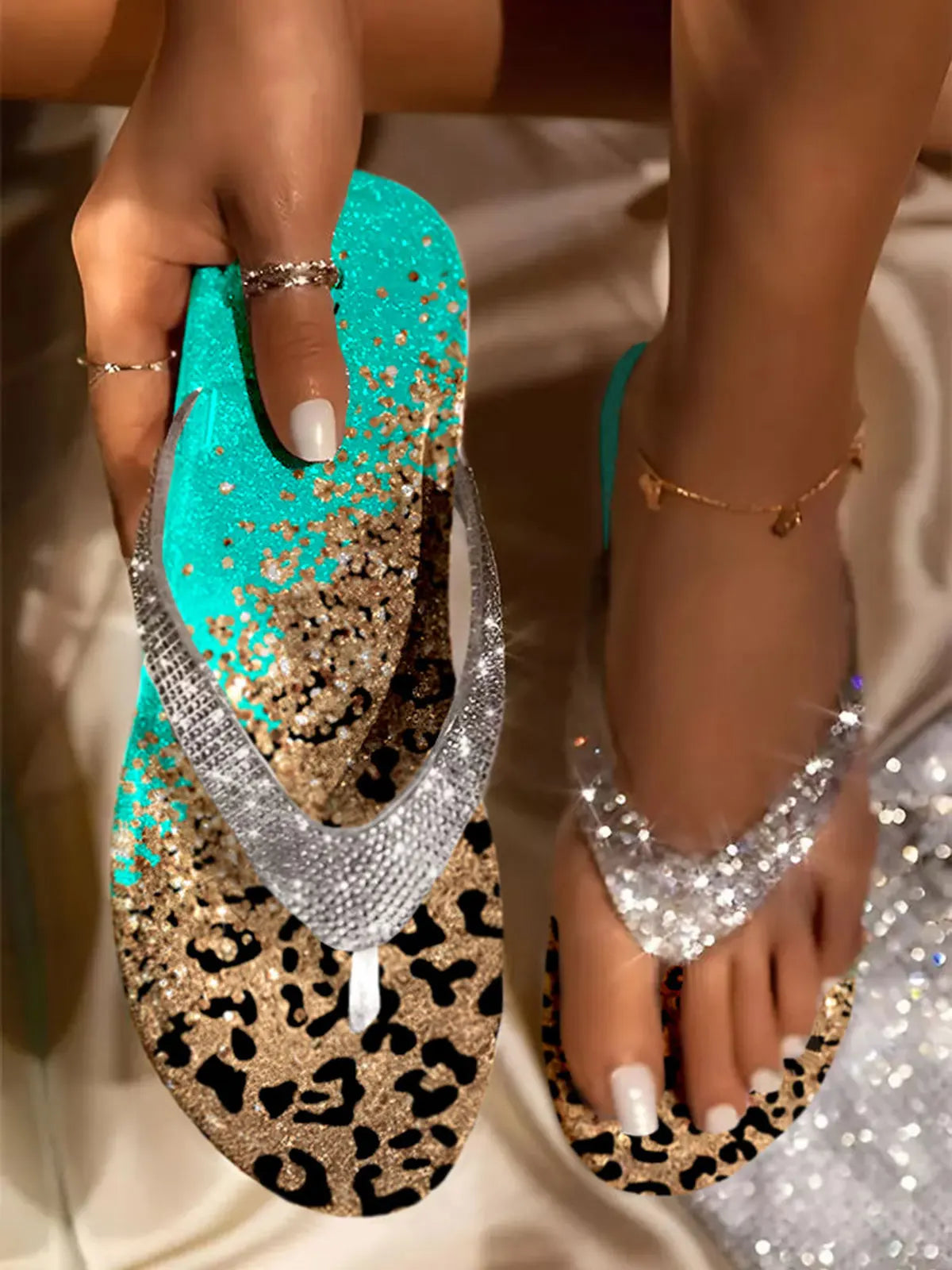 Women Leopard Rhinestone Flat Flip Flops Slippers Summer Outdoor Fashion Bling Shoes Summer Beach Flip Flops Sandalias green