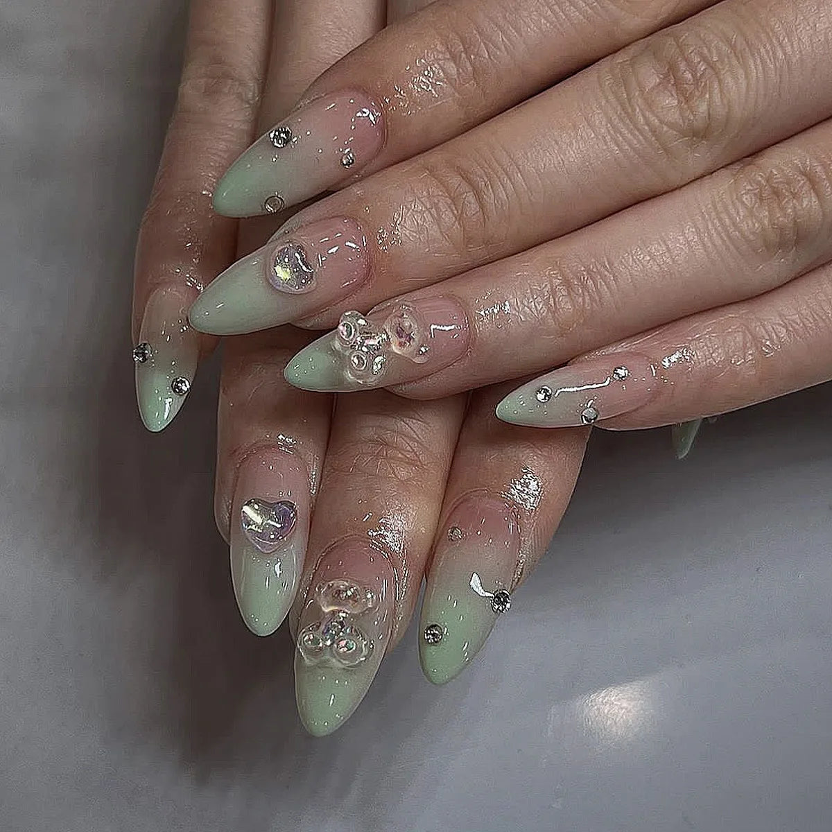 24pcs Flower Full Cover Nail Tips Rhinestone Short Almond False Nails Art Detachable Blue Smudge Design Press on Fake Nails Sets