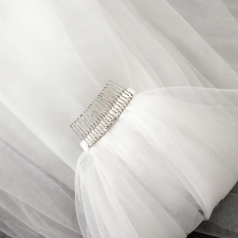 Elegant Short Bridal Wedding Veils Two Layer 75cm 2T with Metal Combe White for Party 2021 New Arrival