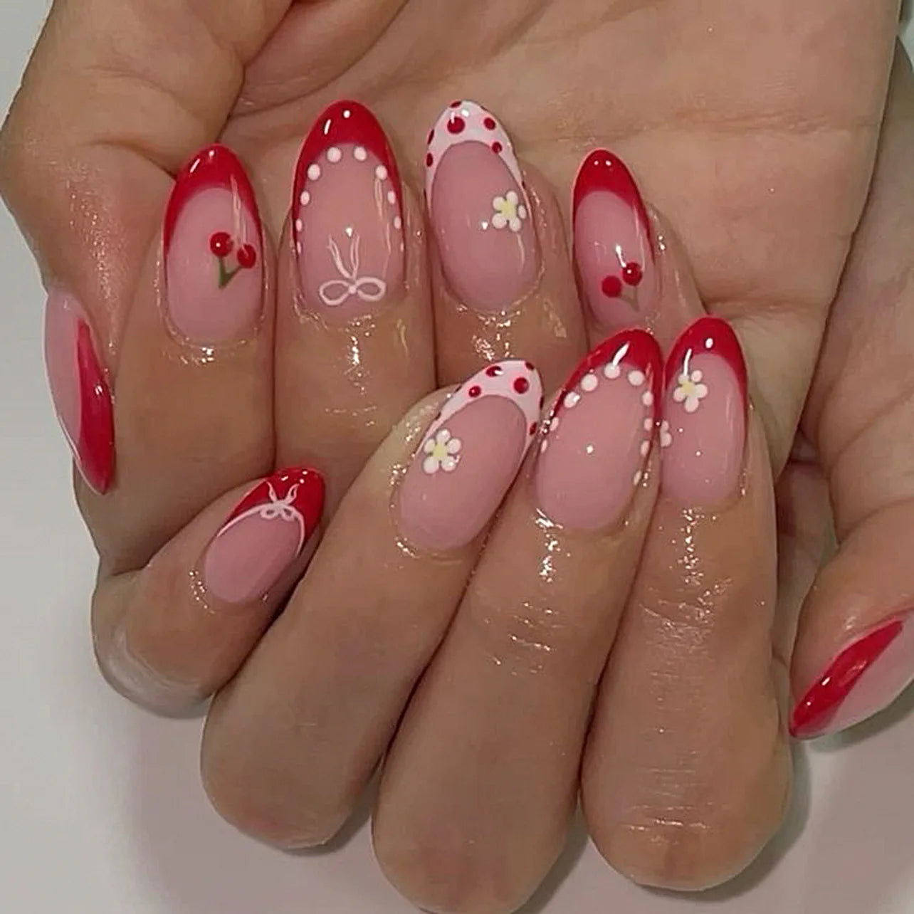 24Pcs Glitter Pink French Press on Nails Mid-length Almond False Nails with Love Pattern Design Wearable Fake Nail Art Tips