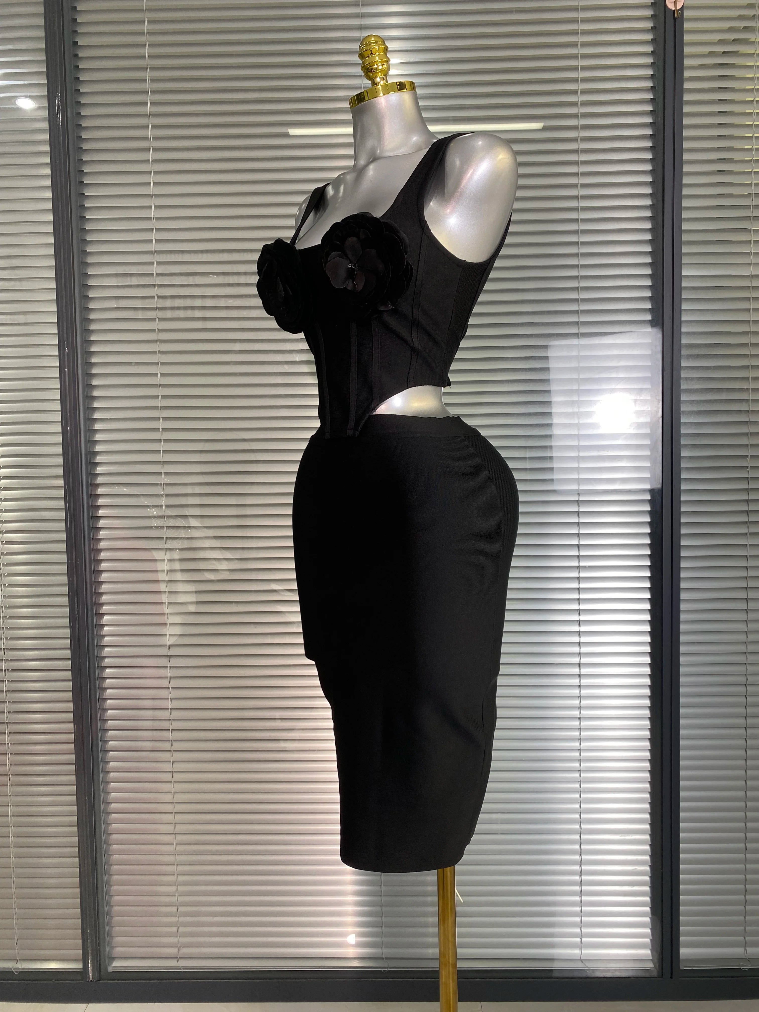 New 2025 Women Sexy Flower White Black Mini Bandage Two Piece Set Celebrity Evening Knitted Party Skirt Suits