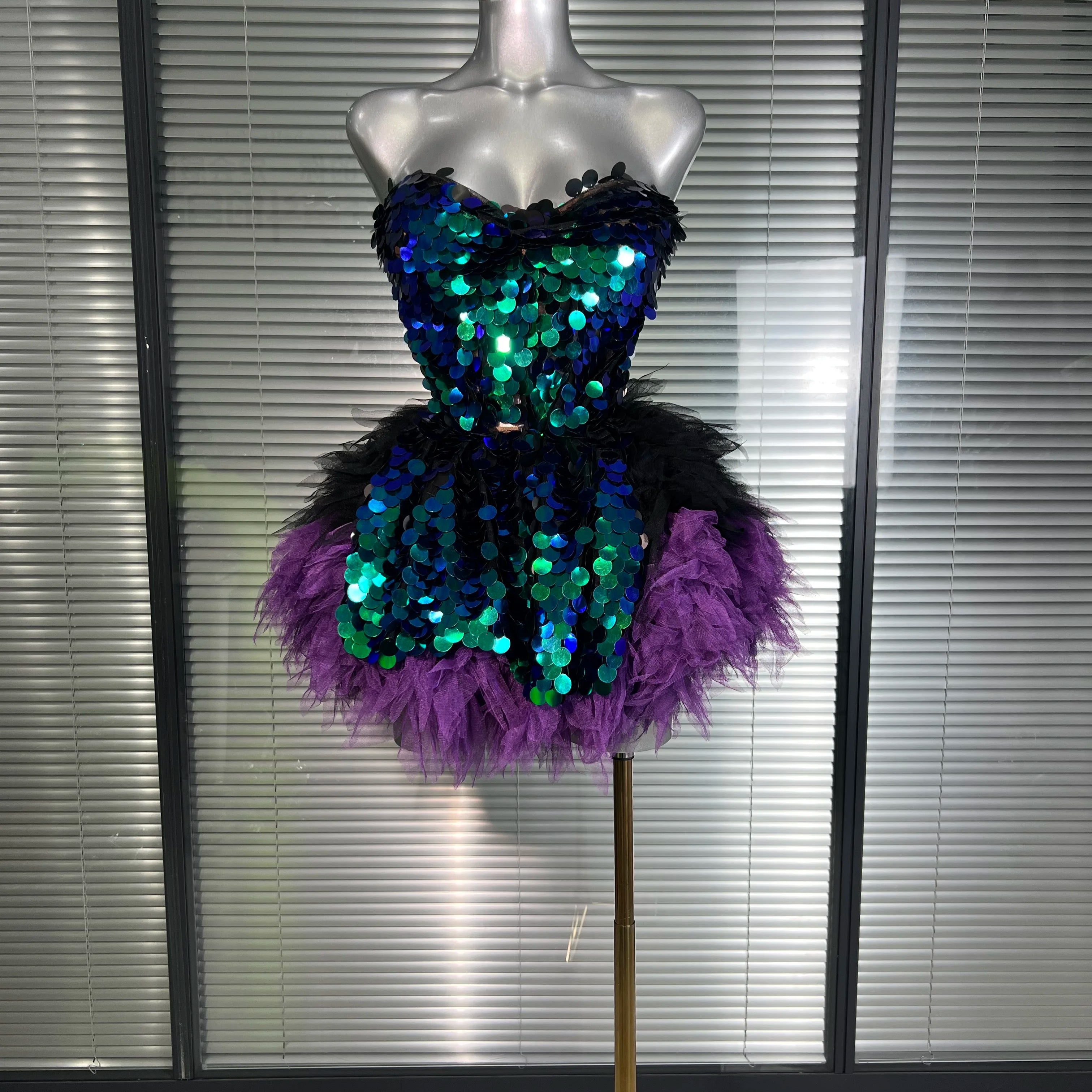 Women Sexy Sequins Two Pieces Set Shinning Night Club Skirt Suits Singer Dancer Adjustable Stage Performance Costume