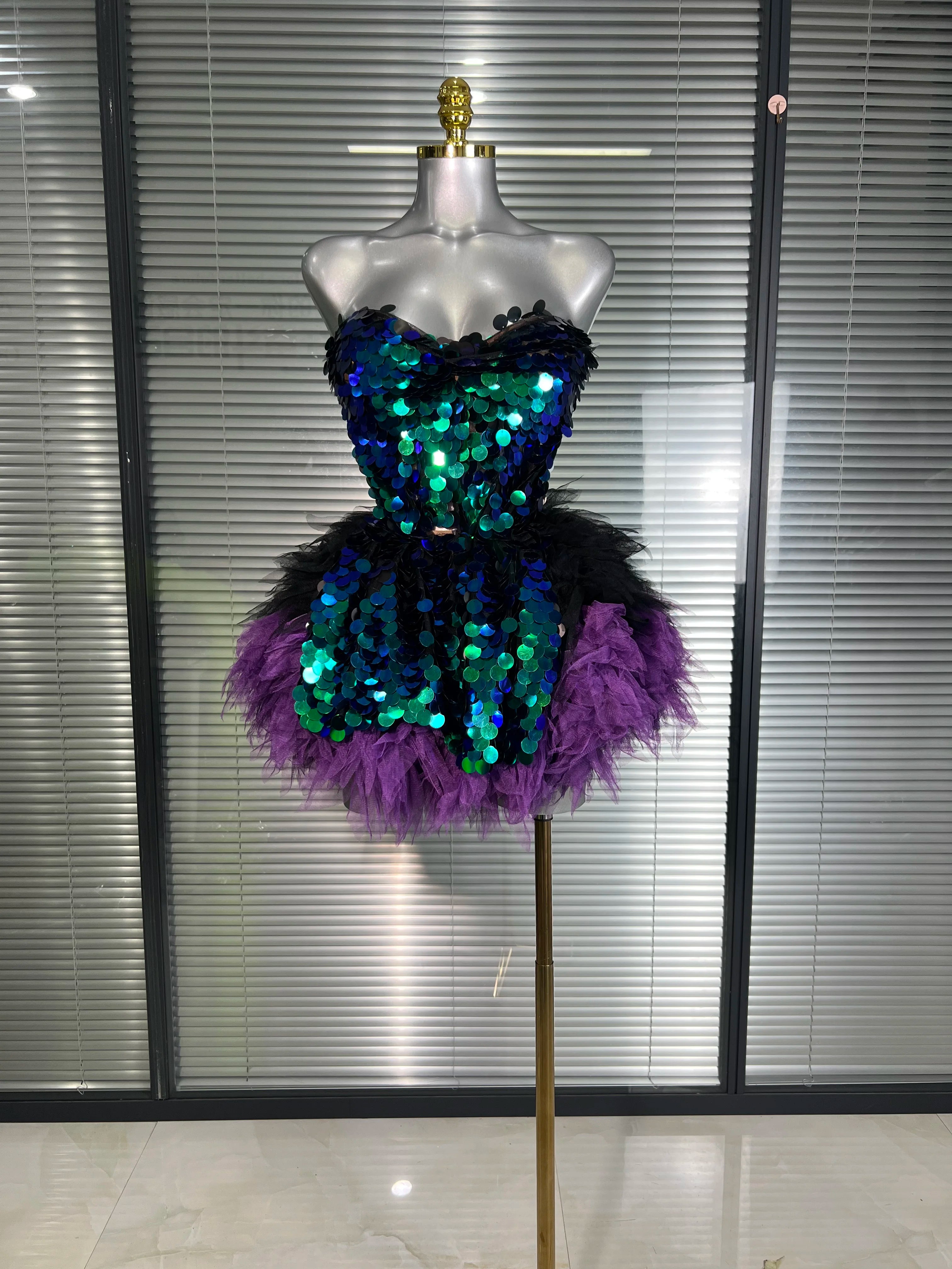 Women Sexy Sequins Two Pieces Set Shinning Night Club Skirt Suits Singer Dancer Adjustable Stage Performance Costume