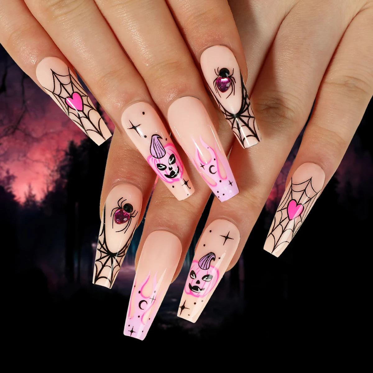 24pcs Sliver Spider Design Fake Nail Heavy Metal Halloween False Nail Tips Full Cover Wearable Black Cool Almond Press on Nails