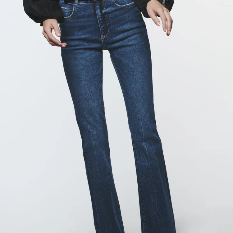 Woman's High Waist Flare Jeans Autumn Washed Effect High Rise Five Pocket Zip Button Closure Stretch Flared Legs Jeans