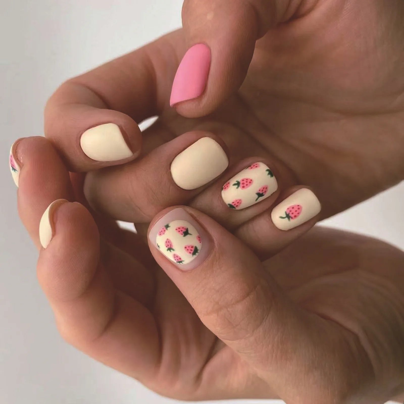 24pcs/set short medium fake nails beautiful flowers design fall winter square ballet acrylic tips press on false nail art supply