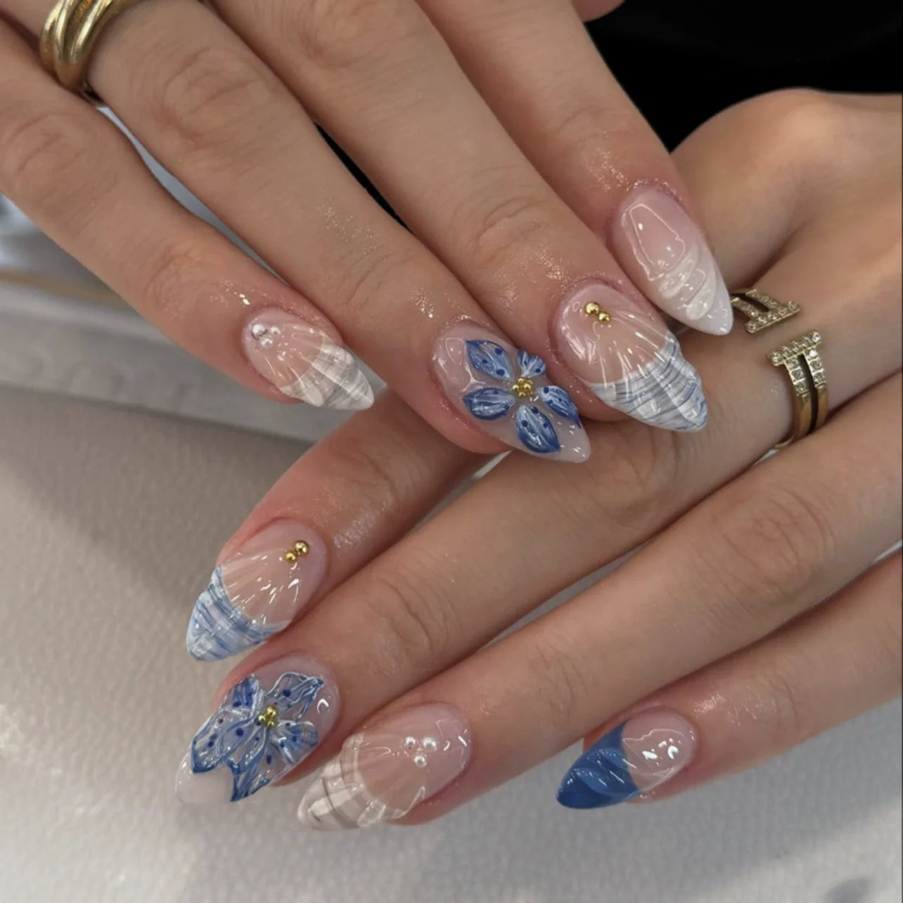 24Pcs 3D Water Ripple Wearable Almond Nail Tips Blue Ocean Shell Design Manicure Colorful Flower Pearl Detachable False Nail Set