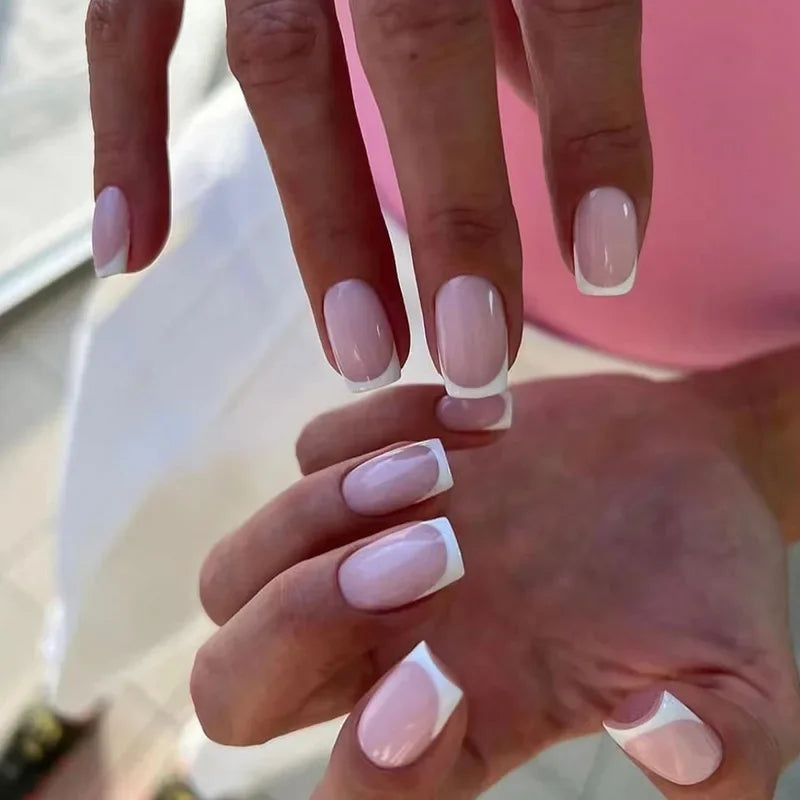 24Pcs White French Fake Nails Wearable Press on Nails Short Square False Nail art Artifical Finished Fingernails tips
